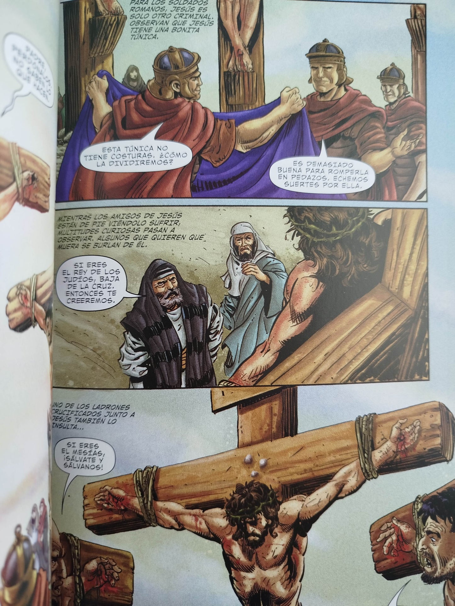Nuevo testamento biblia en acción by Varios