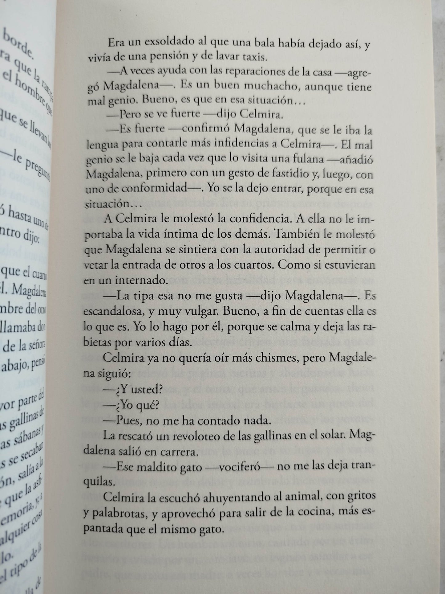 El vacío en el que flotas by Jorge Franco