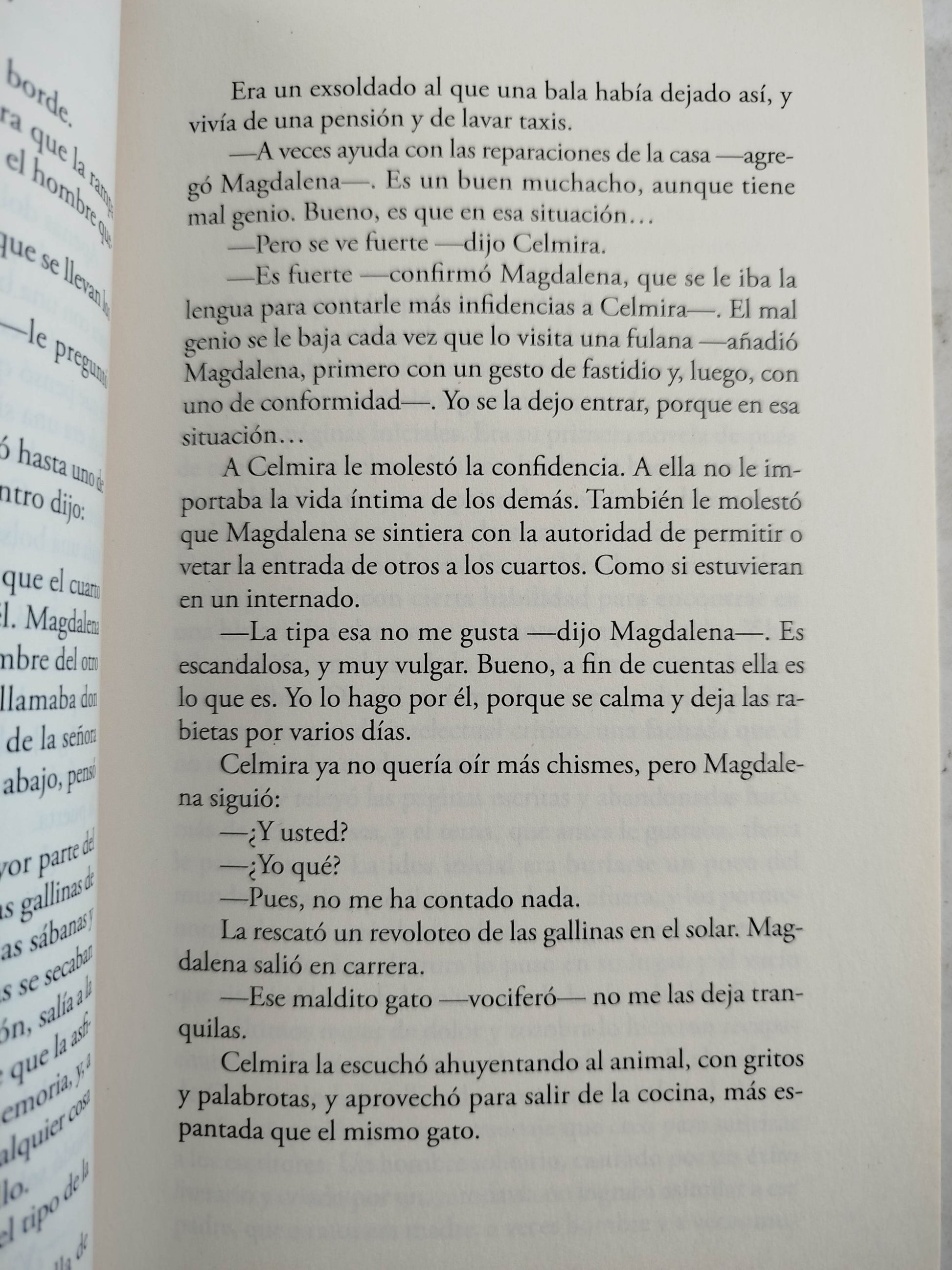 El vacío en el que flotas by Jorge Franco