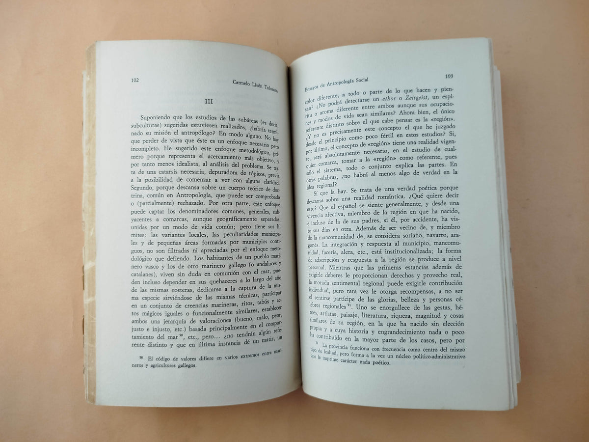Ensayos de antropología social by Carmelo Lisón Tolosana