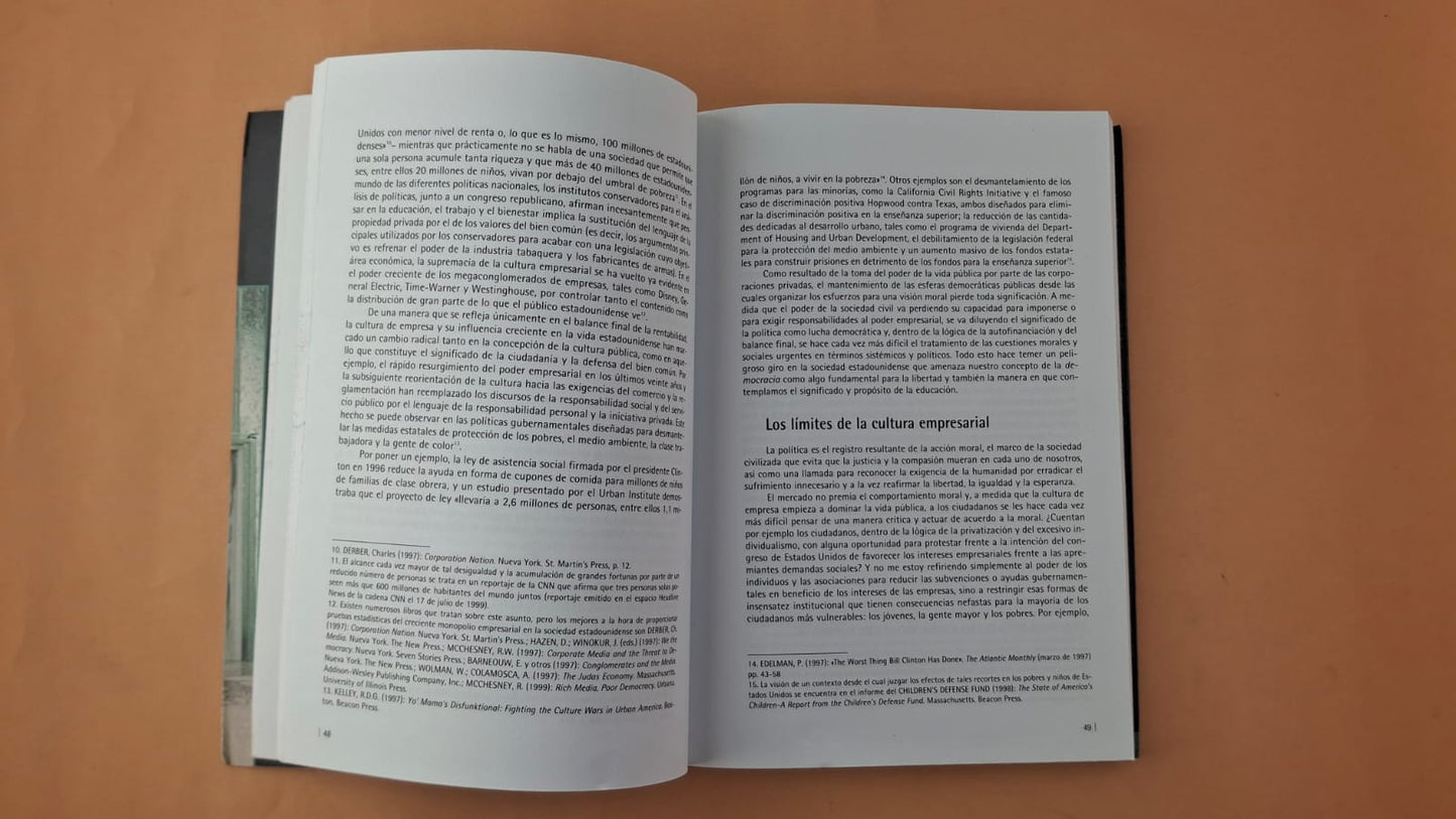 Cultura , política y práctica educativa