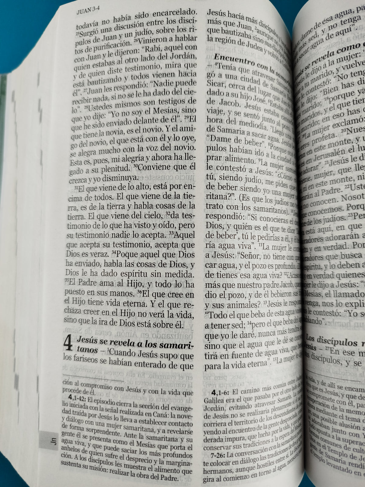 Biblia pastoral verde by Varios