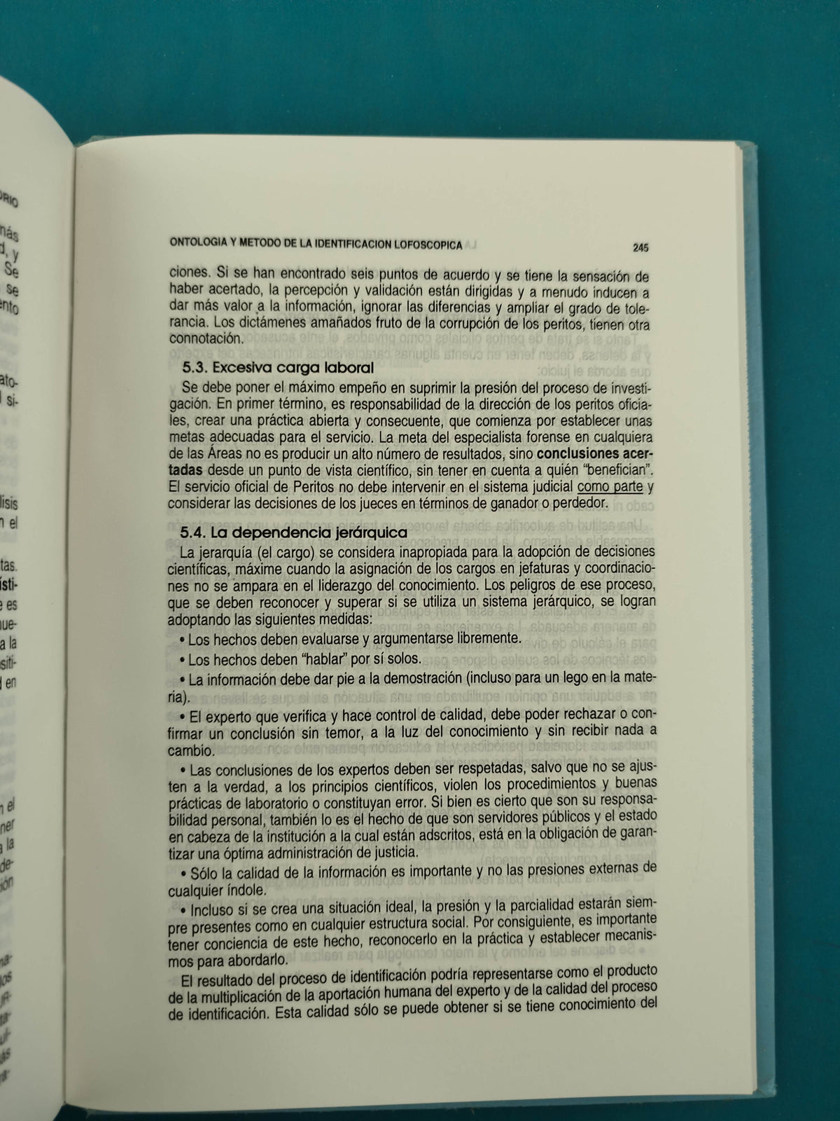 La identificación lofoscópica by Gladys Sierra Torres