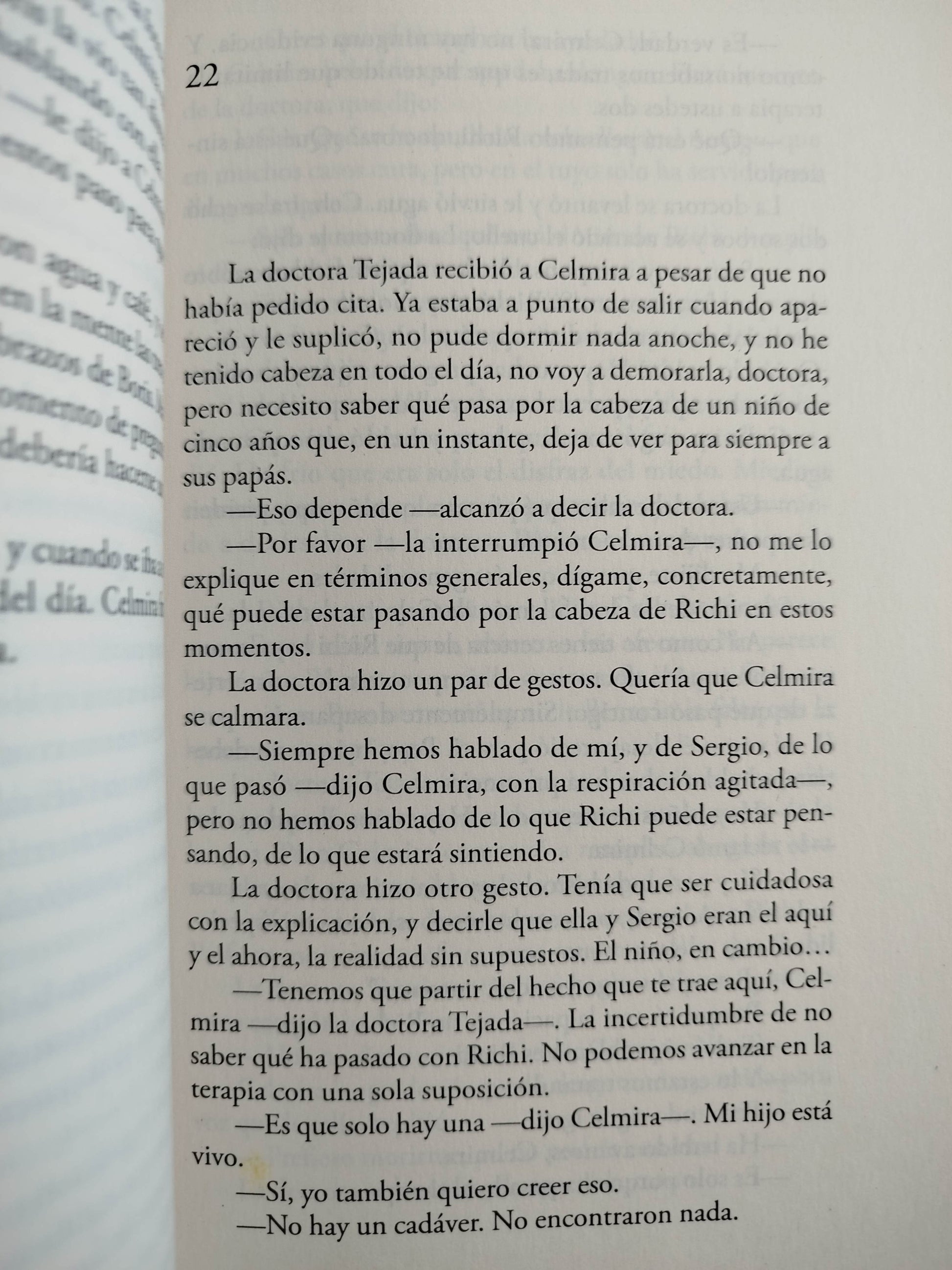El vacío en el que flotas by Jorge Franco