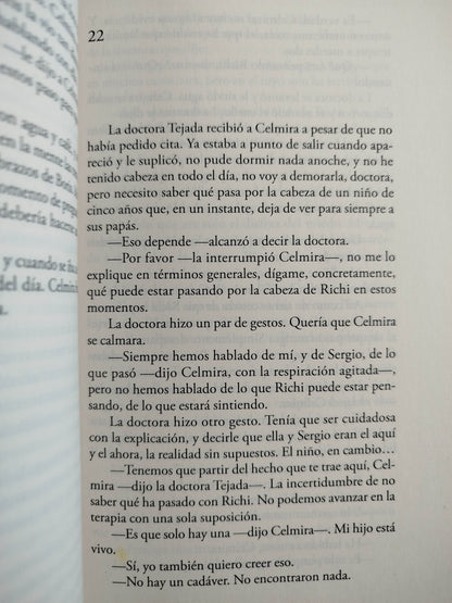 El vacío en el que flotas by Jorge Franco