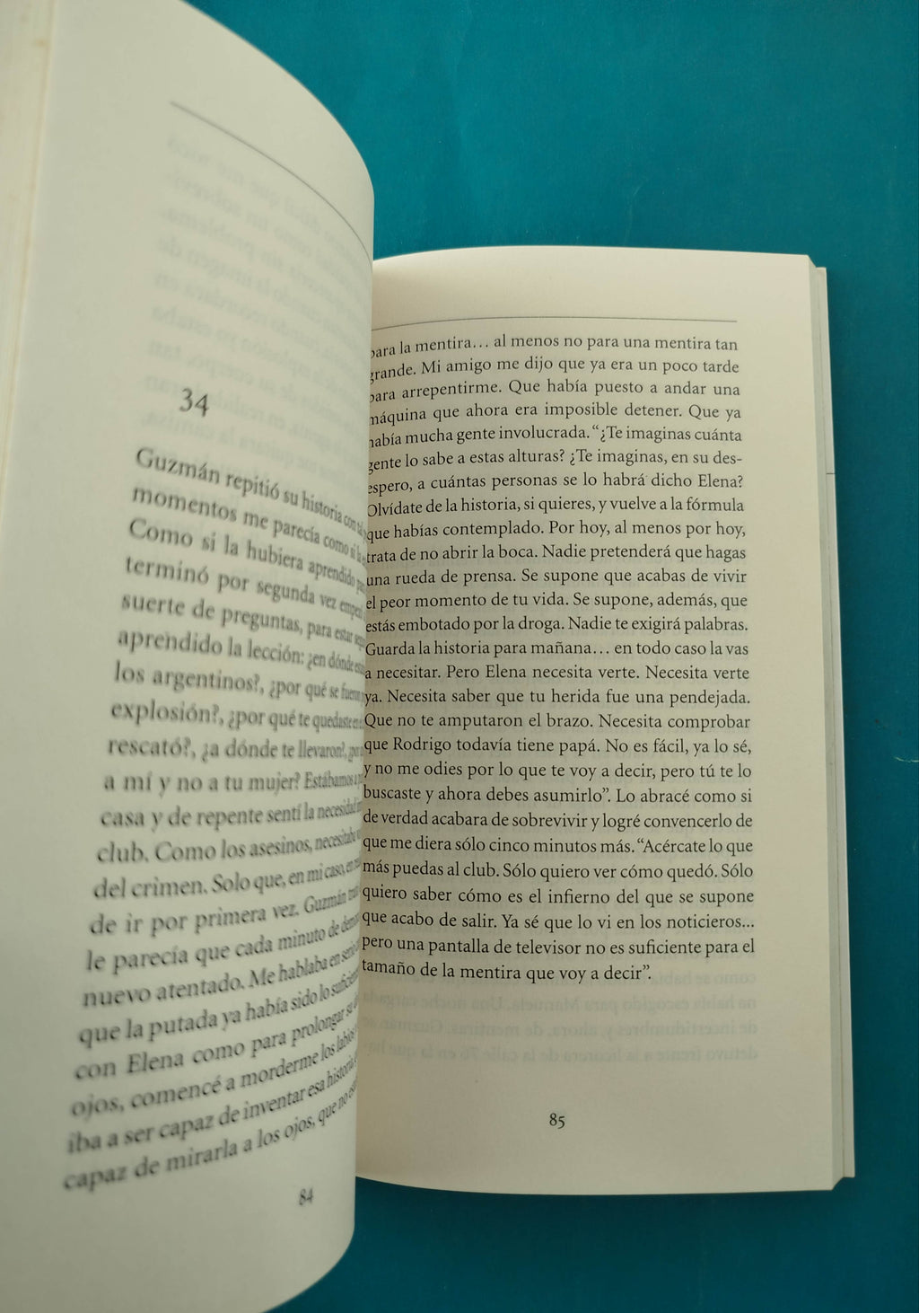 Esto Huele Mal by Fernando Quiroz