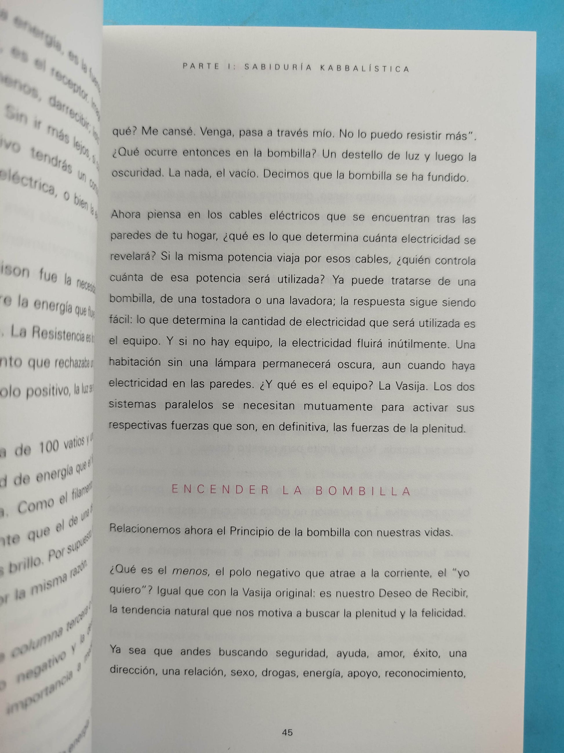 Dios usa lápiz labial by Karen Berg