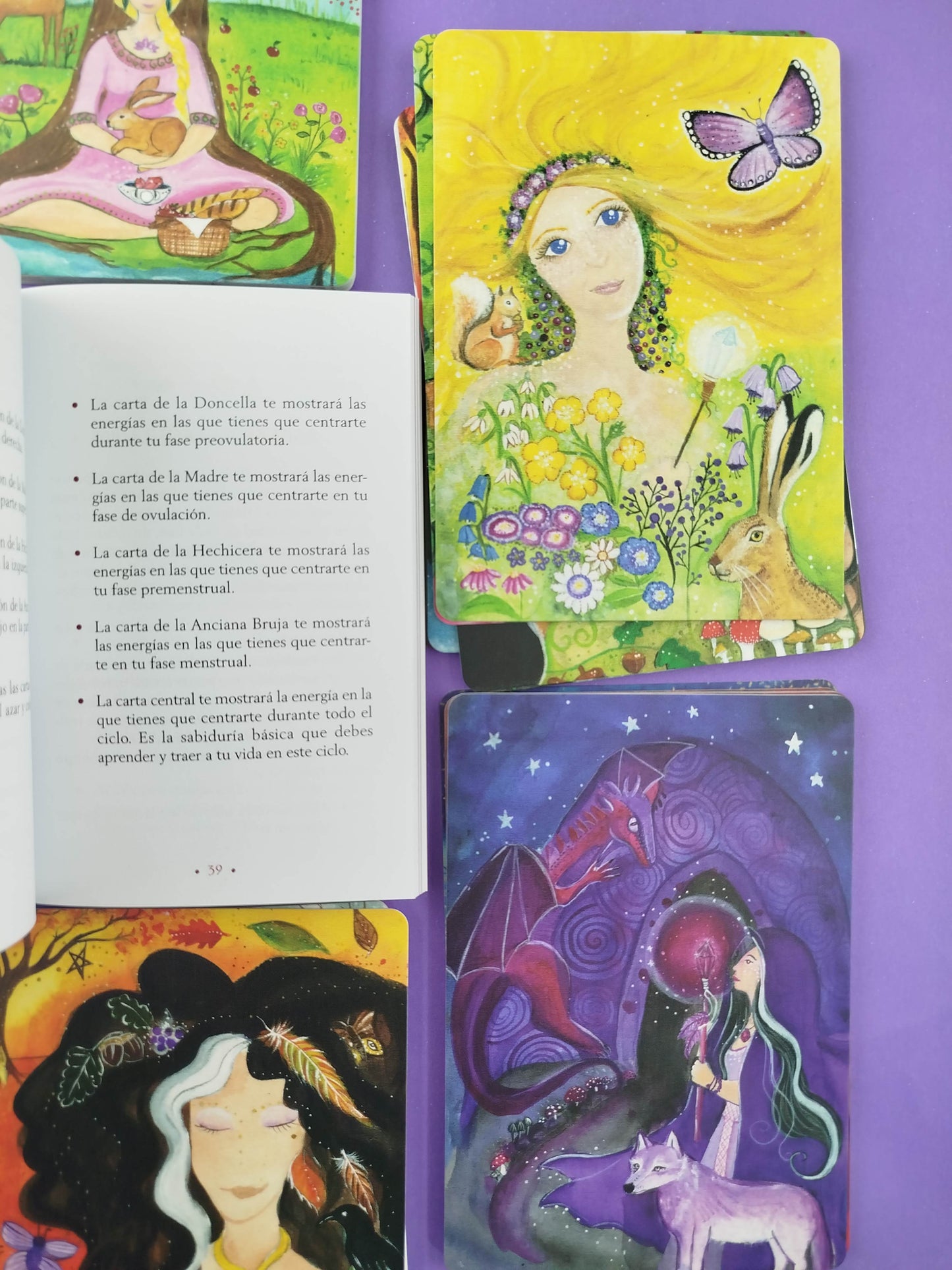 Oráculo de la Luna Roja Mensajes de lo sagrado femenino que hay en ti