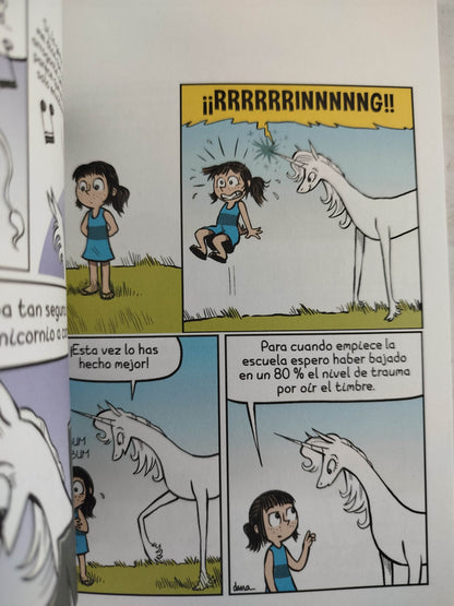 Cloe y su unicornio 3. unicornios contra goblins by dana simpson