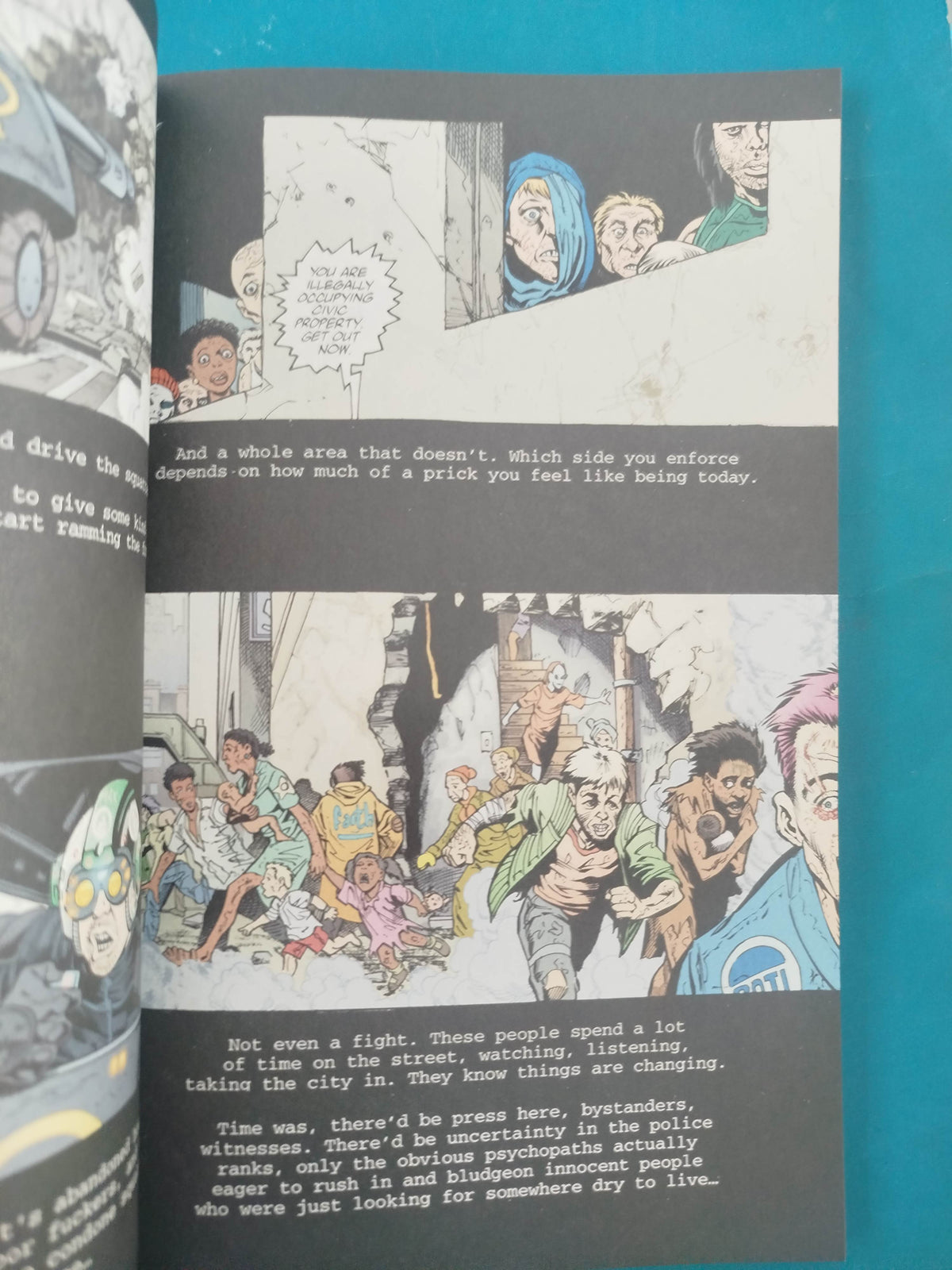 Transmetropolitan Vol. 6: Gouge Away by Warren Ellis Darrick Robertson