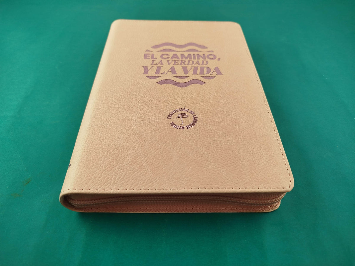 Biblia Tla Letra Grande El Camino rosado Cierre by Lenguaje actual