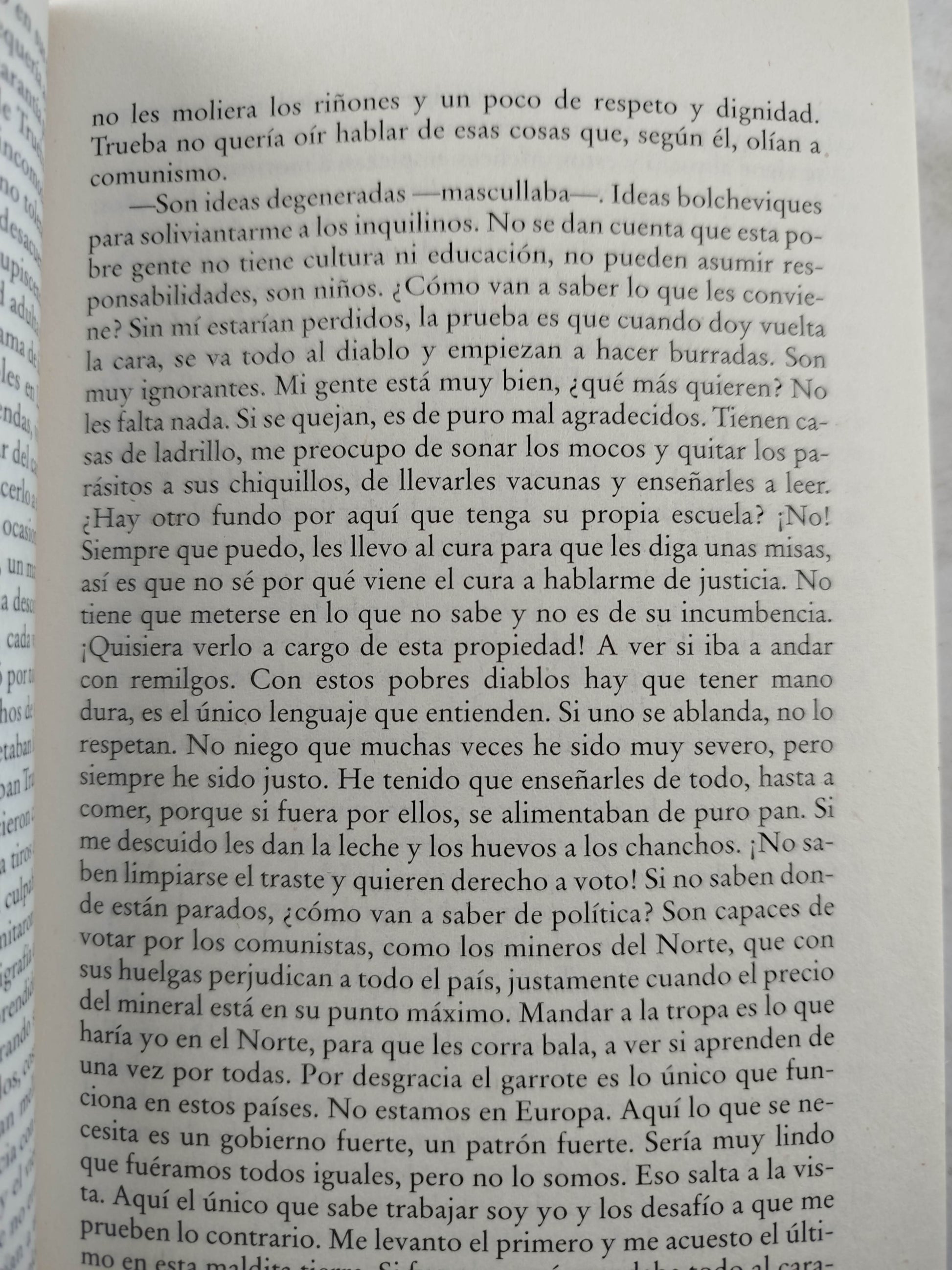 La casa de los espíritus by Isabel Allende