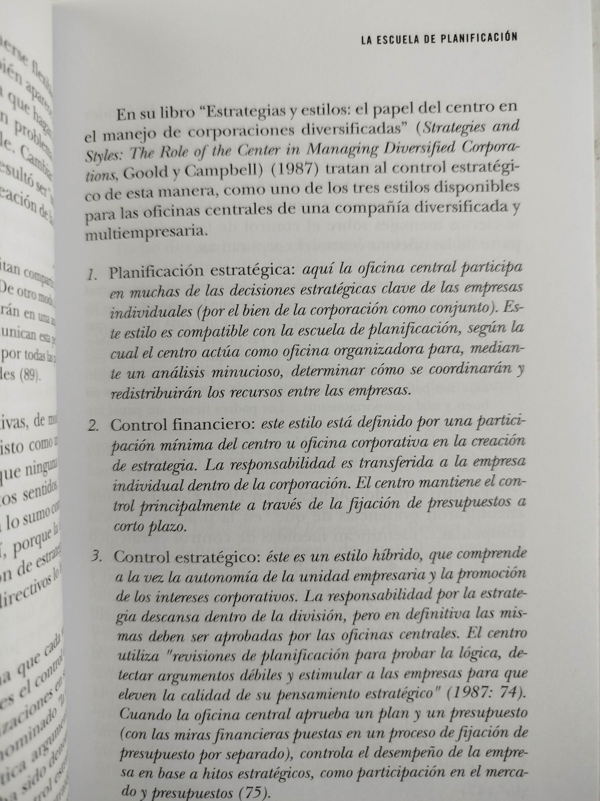 Safari a la estrategia by Henry Mintzberg Bruce Ahlstrand