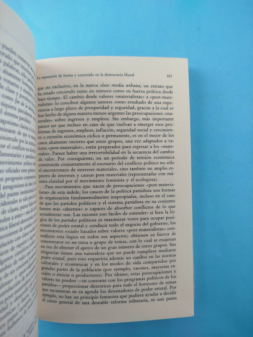Contradicciones en el Estado del Bienestar by Claus Offe