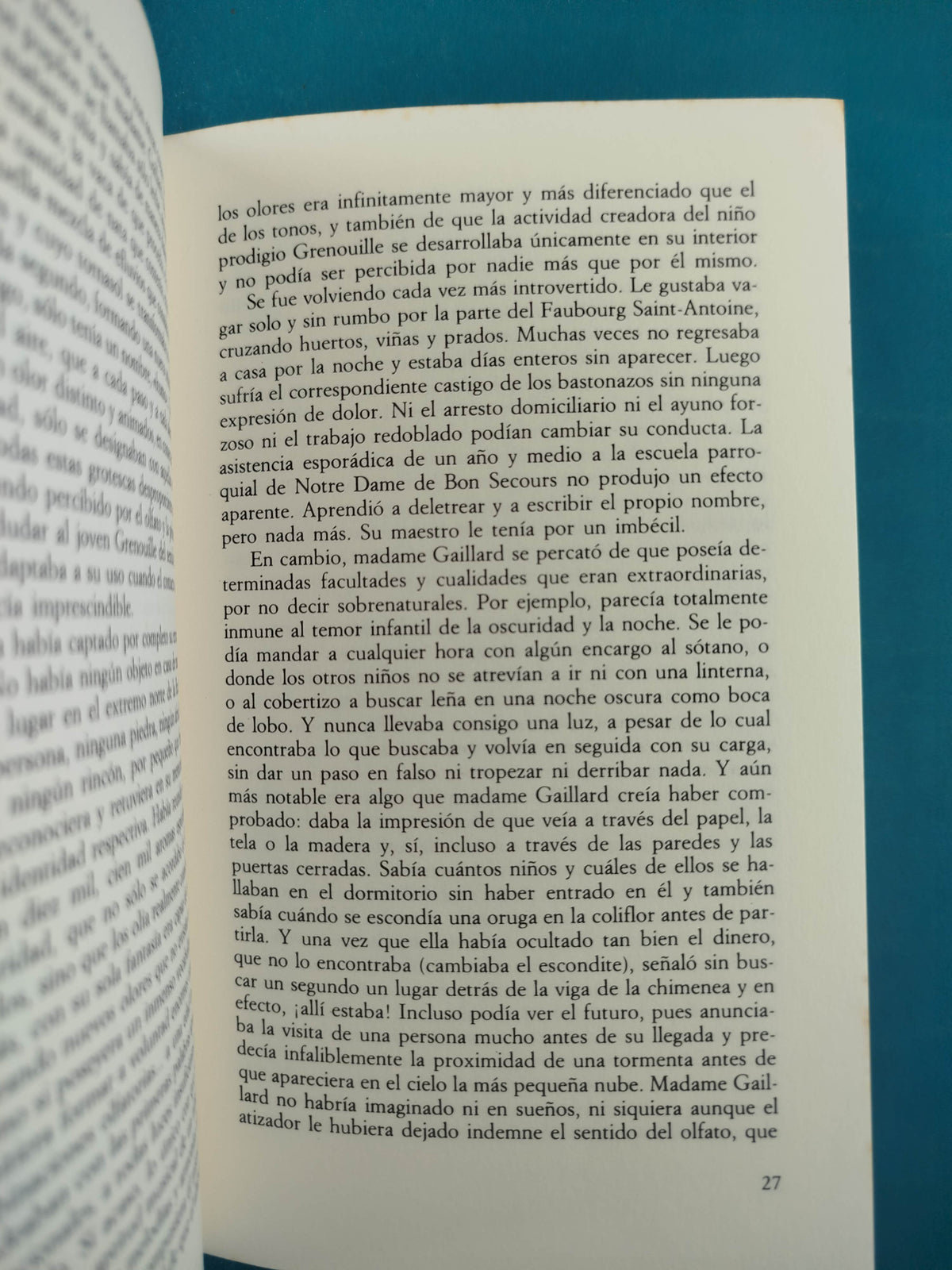 El Perfume by Patrick Suskind