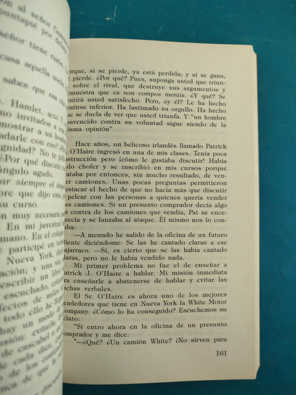 Cómo ganar amigos e influir sobre las personas by Dale Carnegie