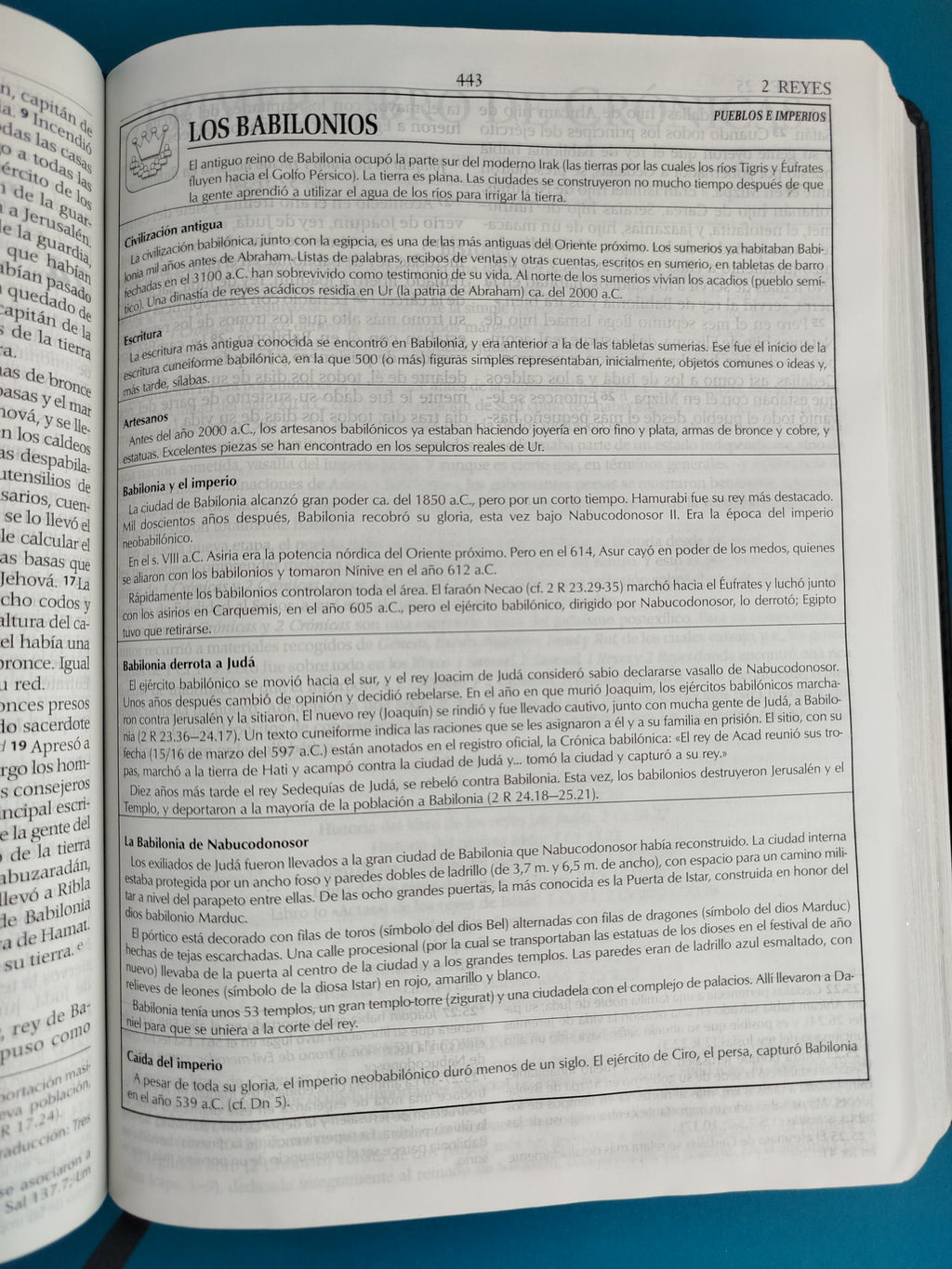 Biblia de estudio con herramientas de exégesis reina valera 1995 imitación piel negra by Reina Valera 1995