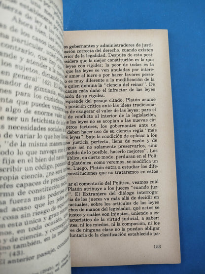 Lecciones de Filosofía del Derecho. Parte histórica. Grecia antigua