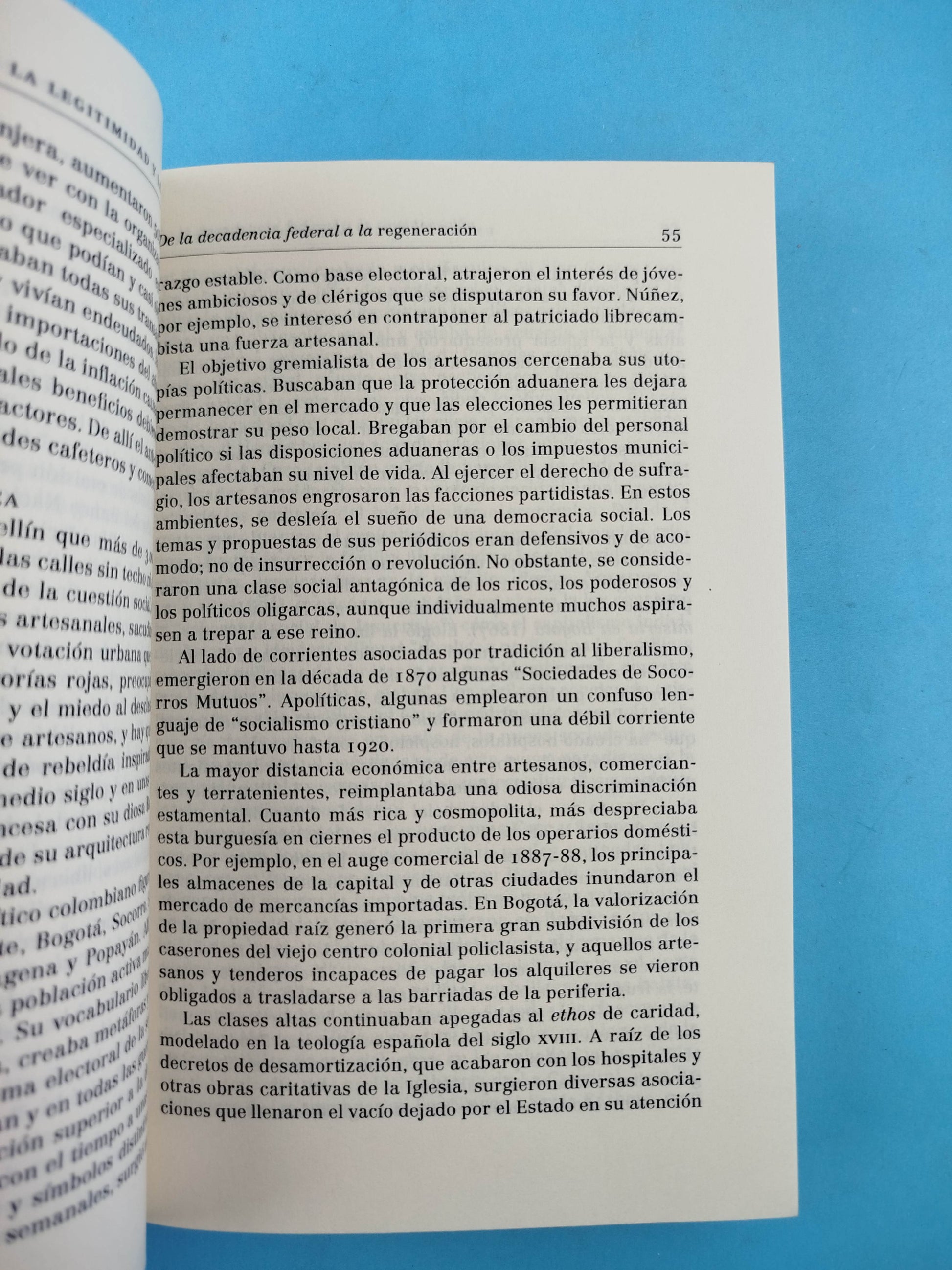 Entre Legitimidad y la violencia Colombia 1875-1994 by Marco Palacios