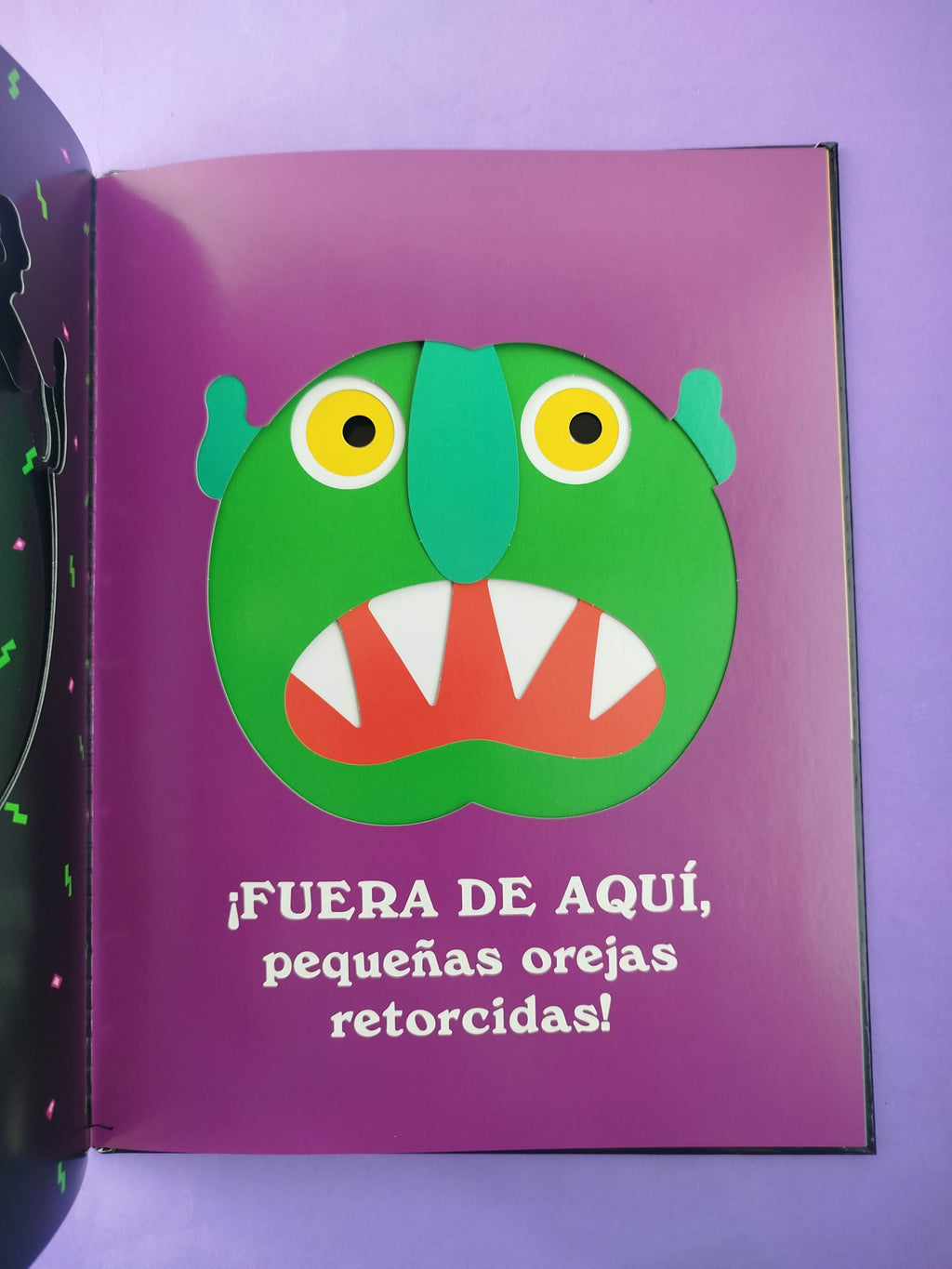 Fuera de aquí horrible monstruo verde by Ed Emberley