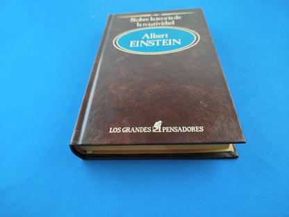 Sobre la teoría de la relatividad