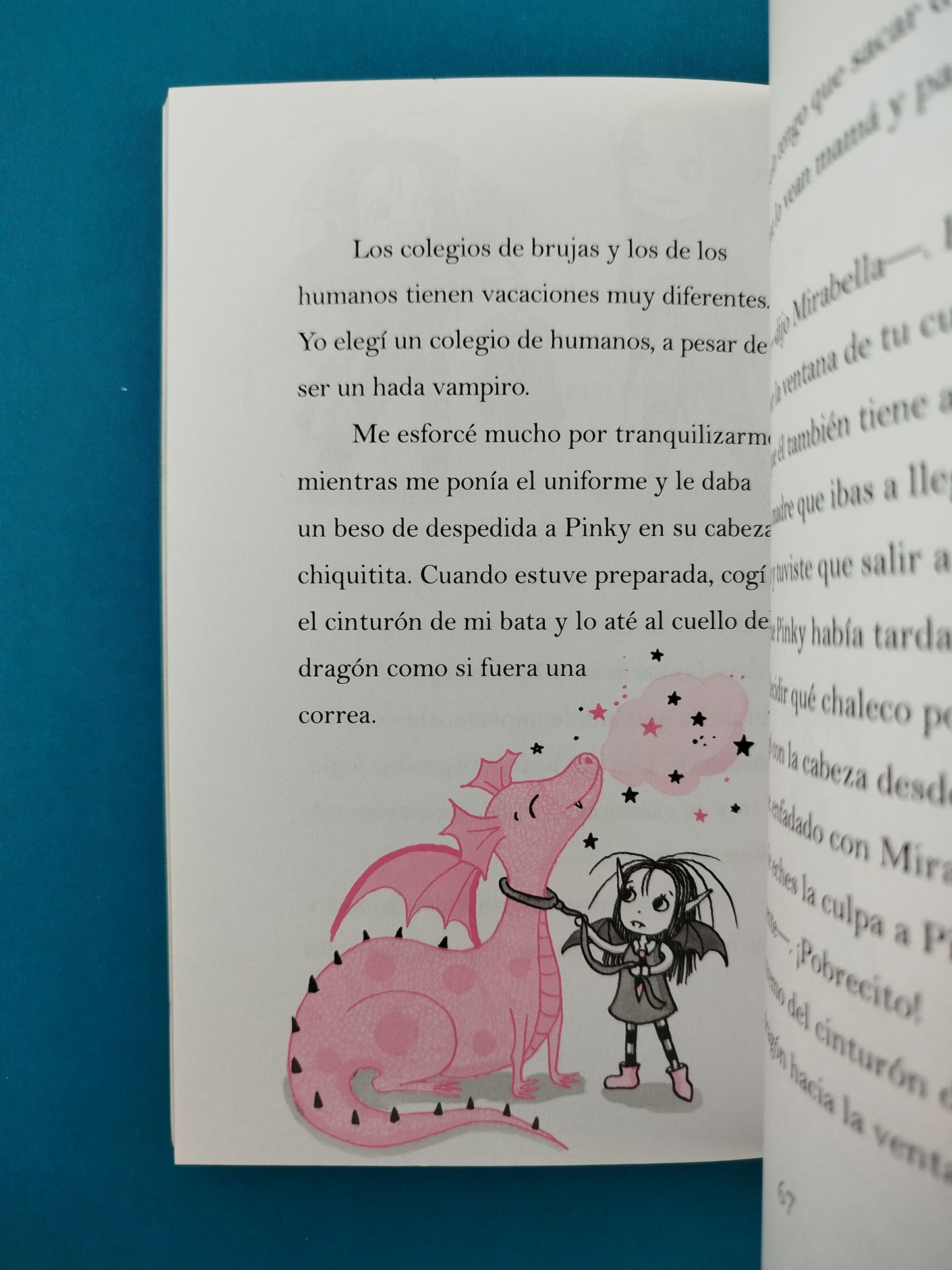 Isadora Moon se mete en un lío by Harriet Muncaster