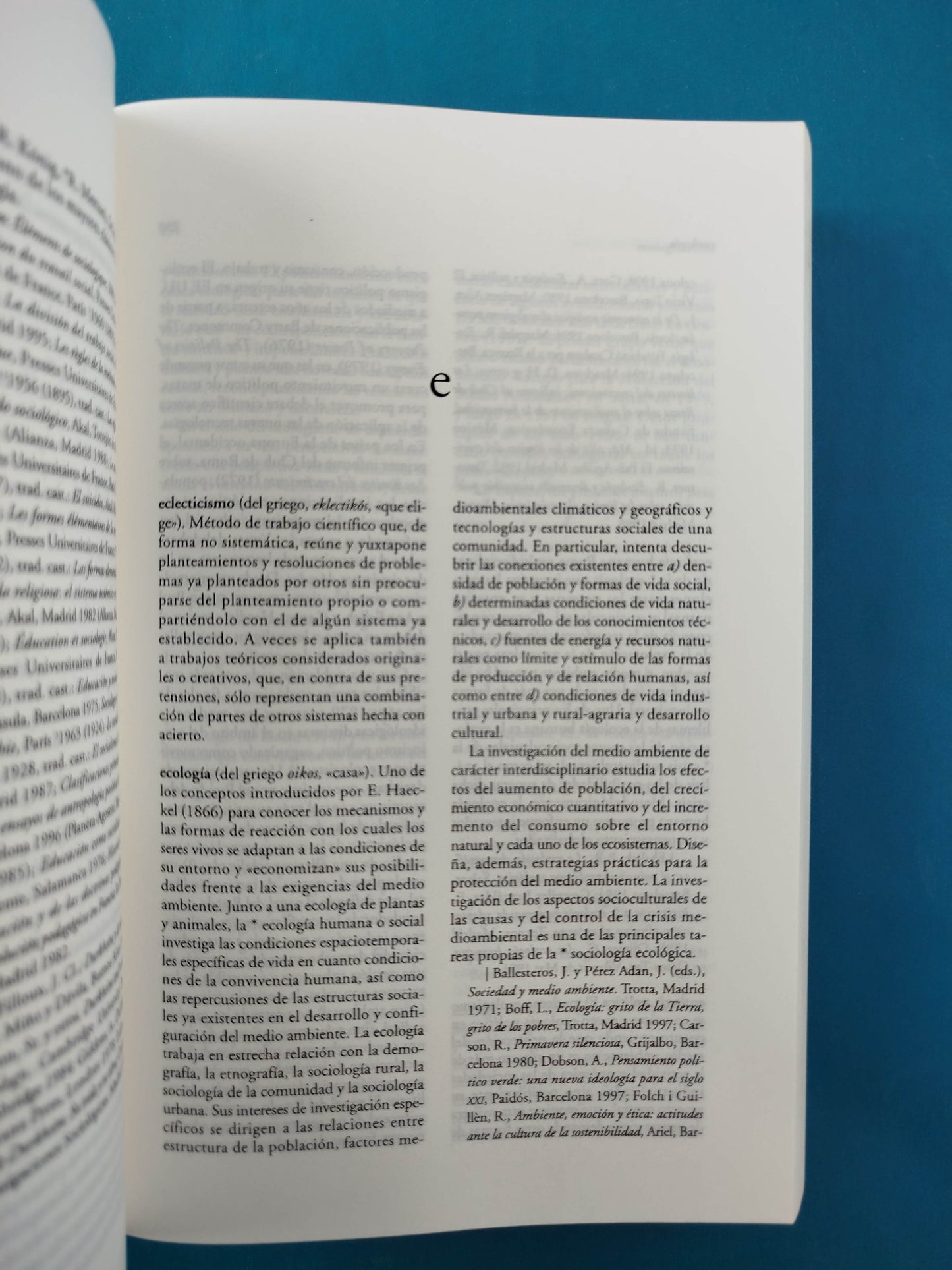 Diccionario Enciclopédico de Sociología