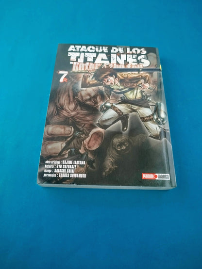 Ataque de los titanes before the fall N.7