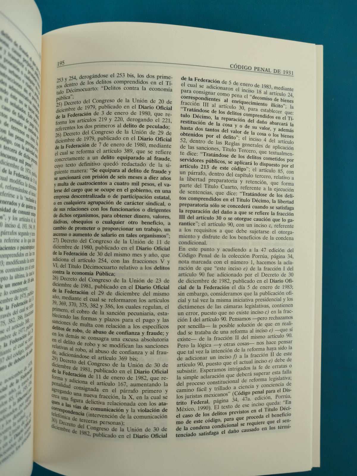 Diccionario de derecho penal by Francisco Pavon Vasconcelos
