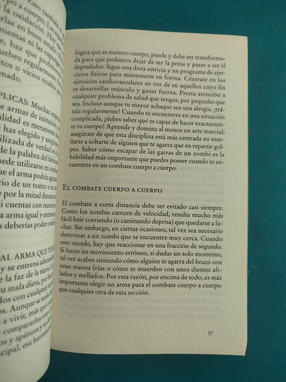 Zombi: Guía de Supervivencia: Protección Completa Contra los Muertos Vivientes by Max Brooks