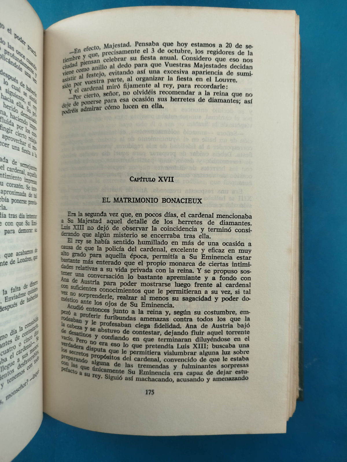 Los tres mosqueteros by Alexandre Dumas