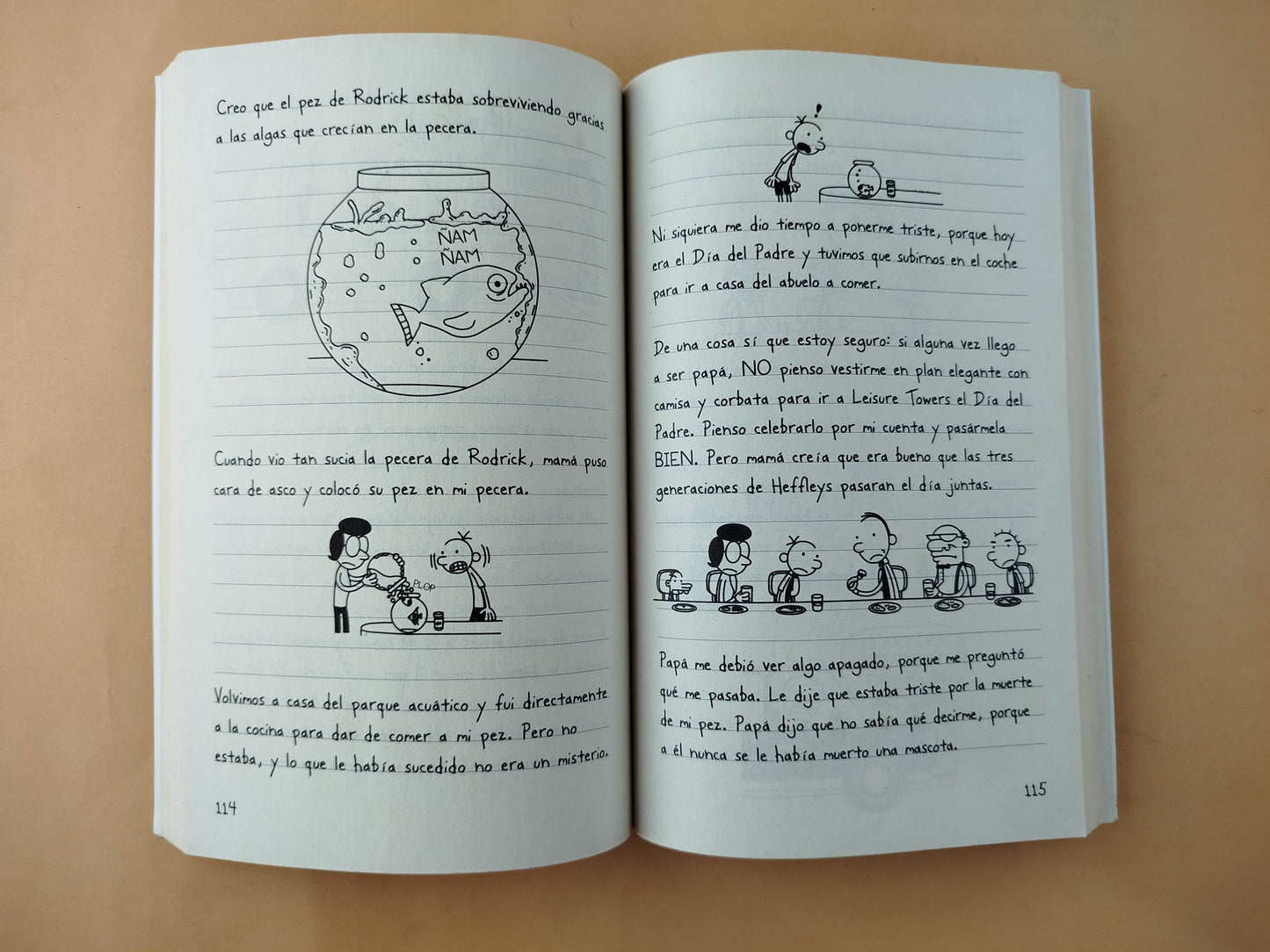 Diario de greg 4 días de perros by Jeff Kinney