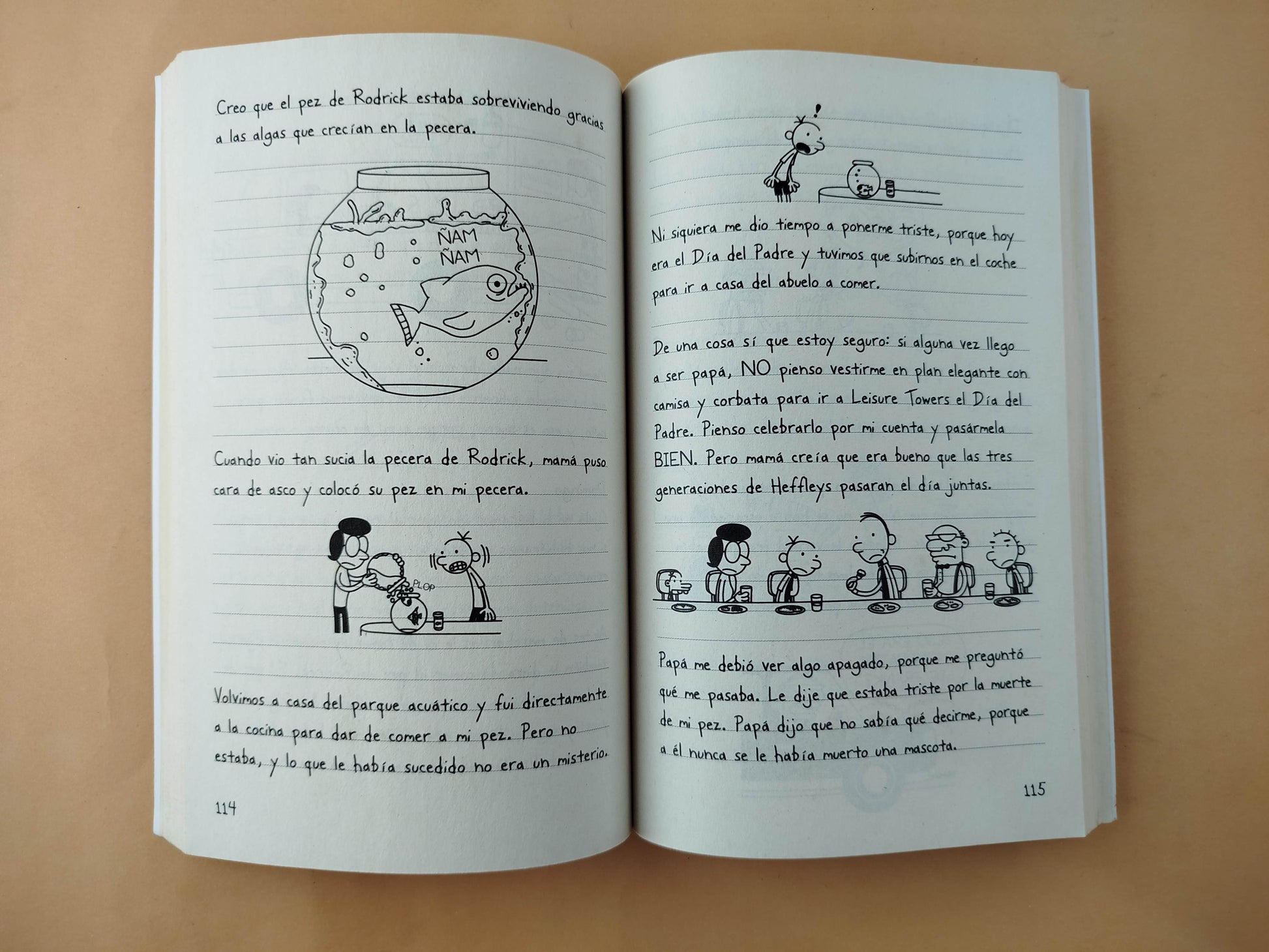 Diario de greg 4 días de perros by Jeff Kinney