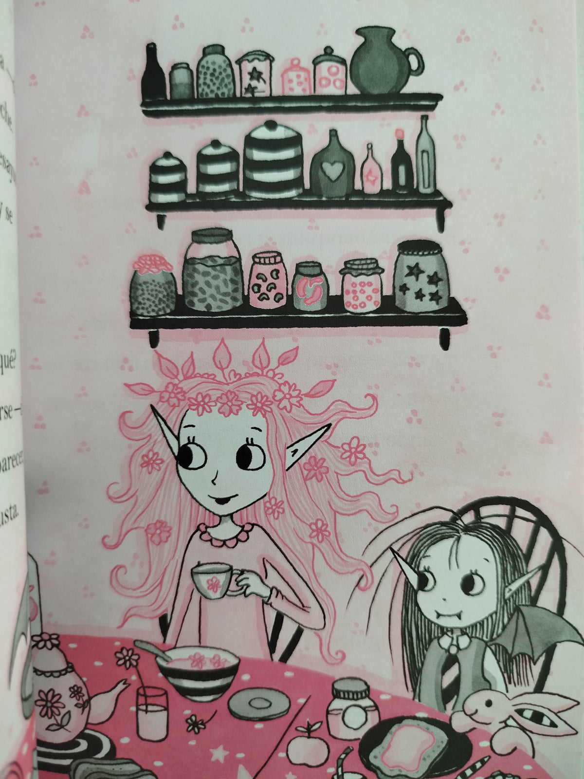 Isadora moon va a una piyamada by Harriet Muncaster