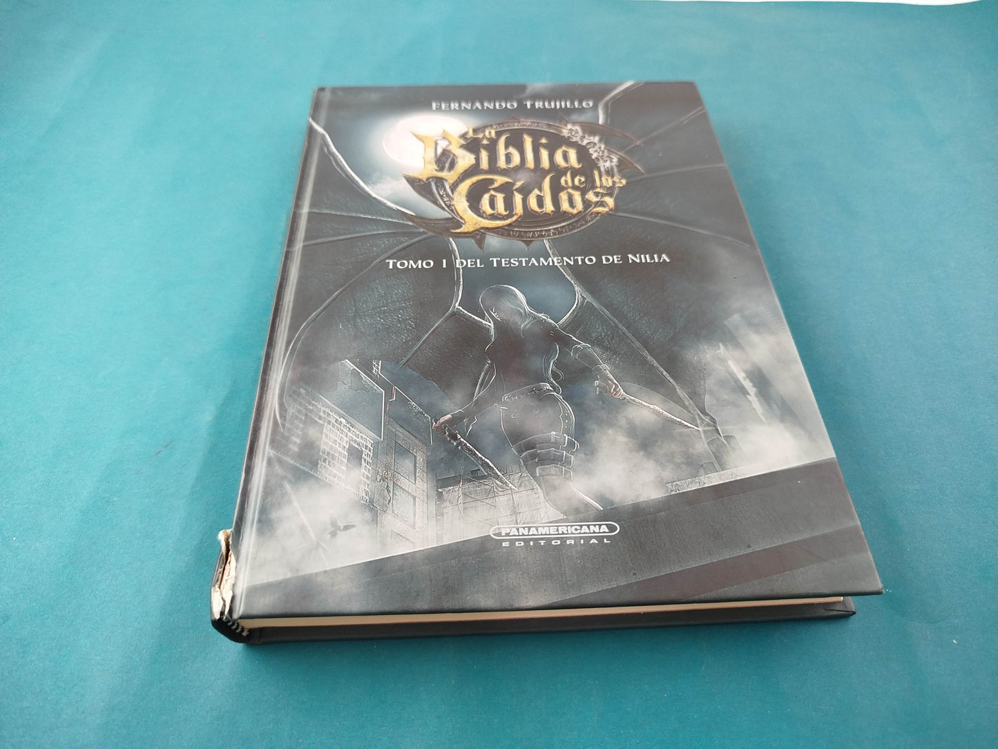 La biblia de los caídos 5 tomo 1 del testamento de Nilia