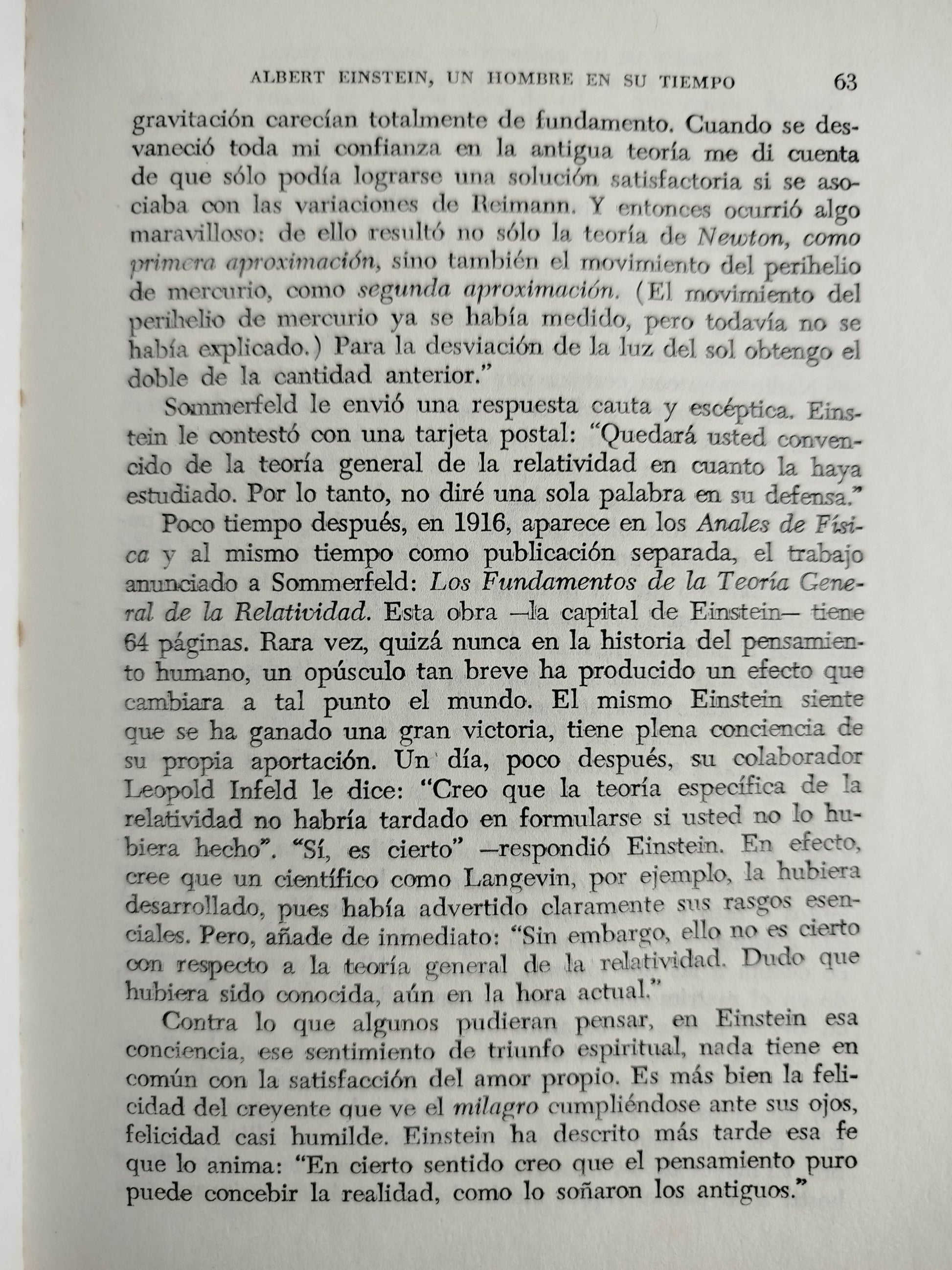 Un hombre en su tiempo by Albert Einstein
