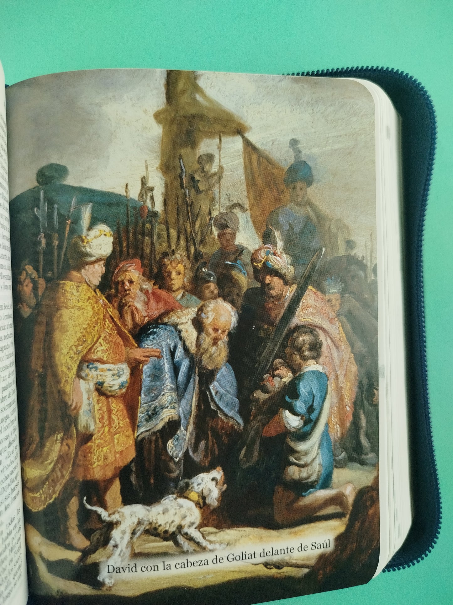 Nuestra sagrada biblia clásica estuche azul