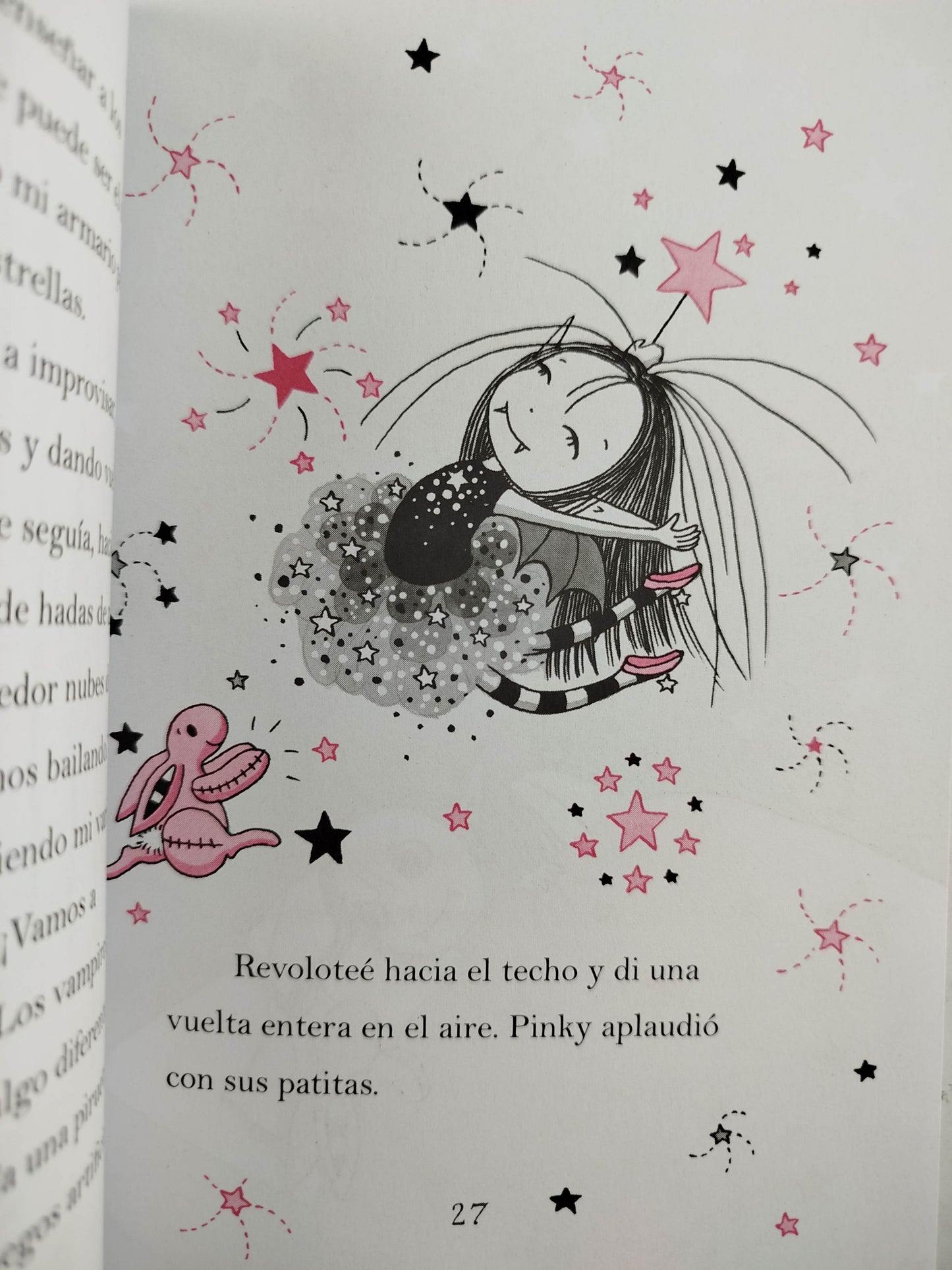 Isadora Moon y la noche mágica by Harriet Muncaster