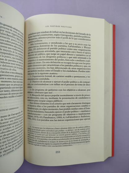 Manual de Ciencia Política