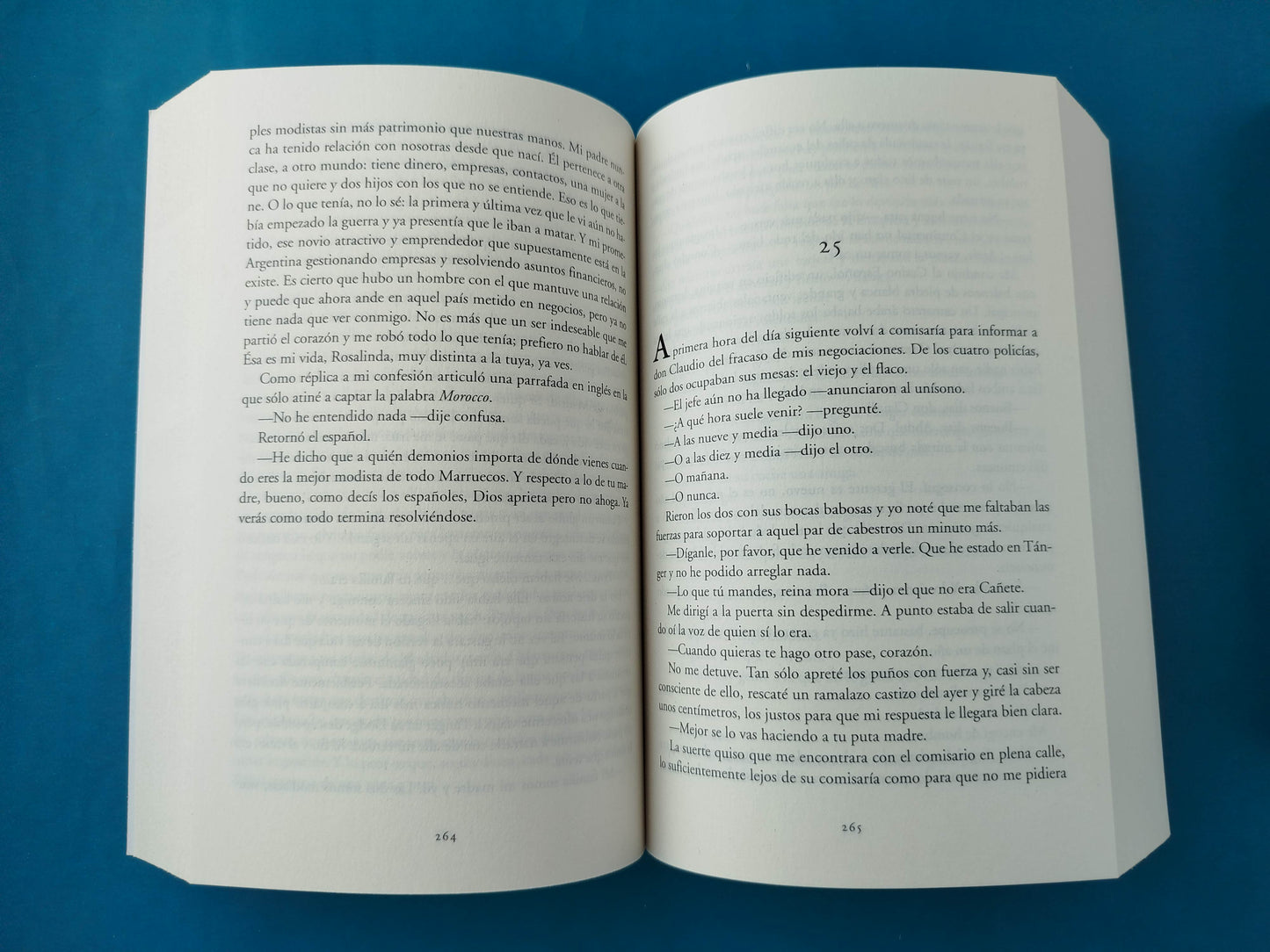 Estuche El Tiempo Entre Costuras Y Sira