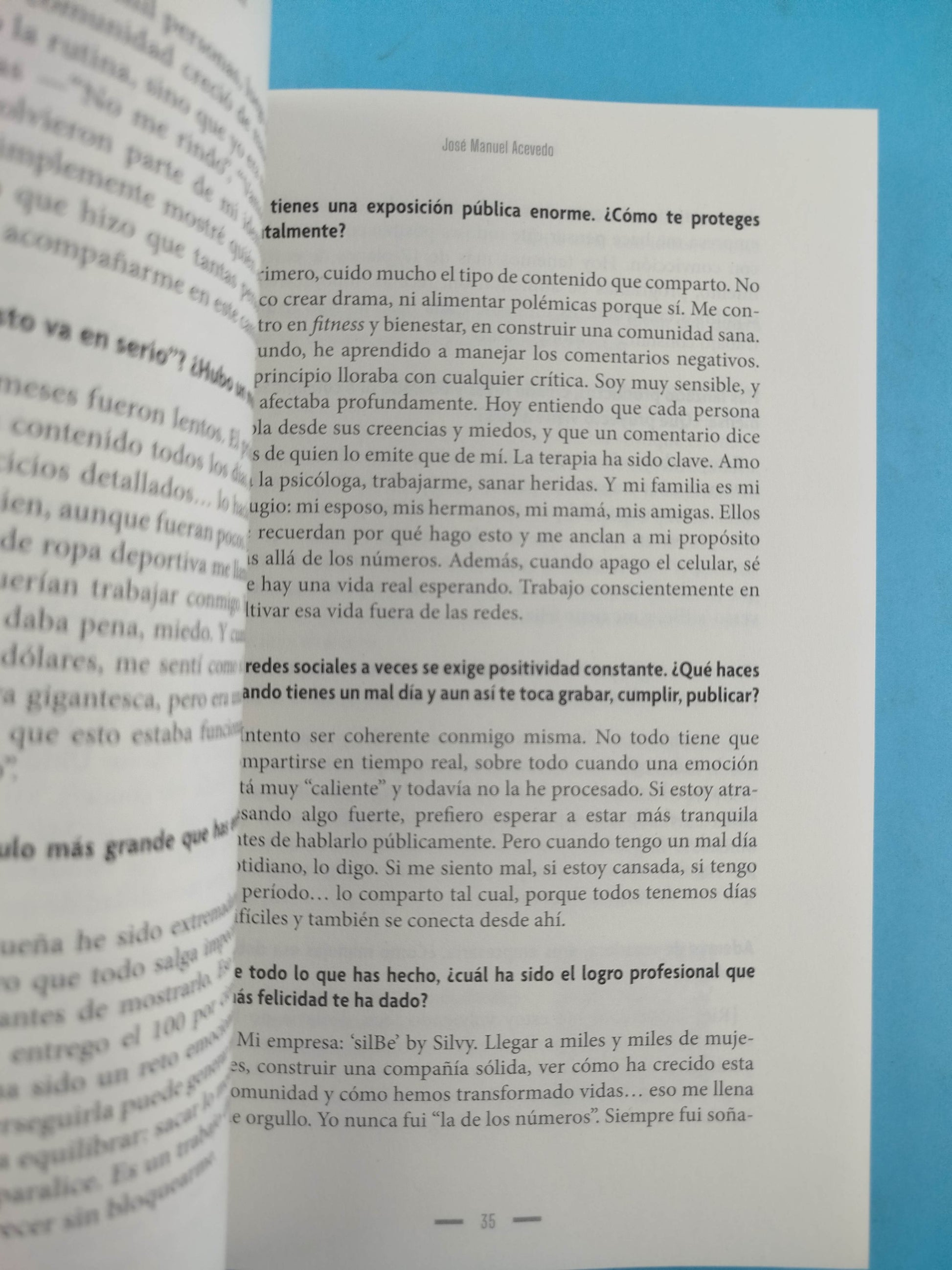 El país en sus manos by Jose Manuel Acevedo
