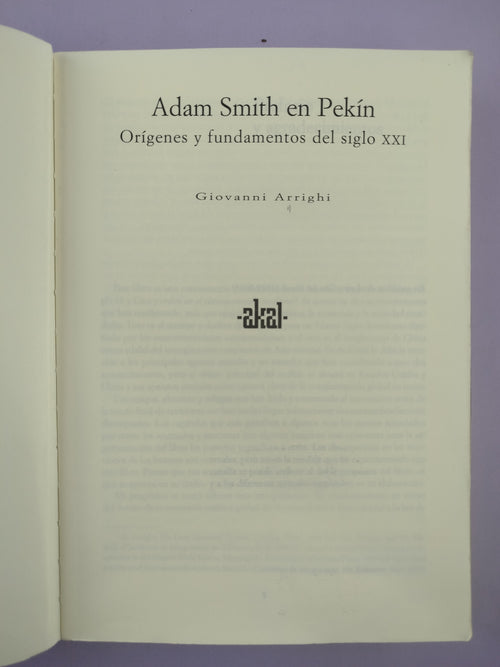 Adam Smith en Pekín by Giovanni Arrighi
