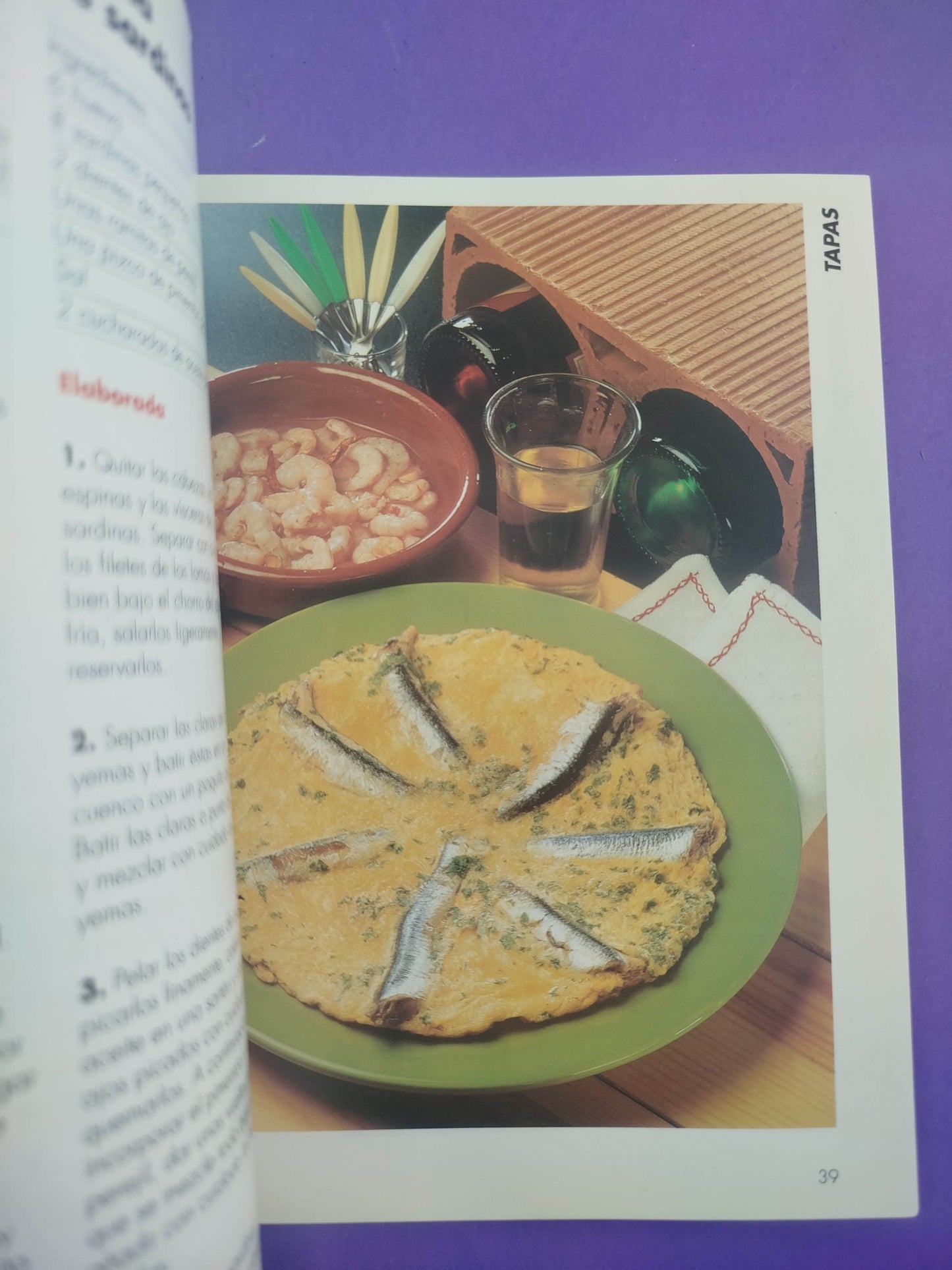 Tapas de la cocina española by Itos Vázquez