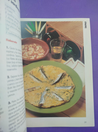 Tapas de la cocina española by Itos Vázquez