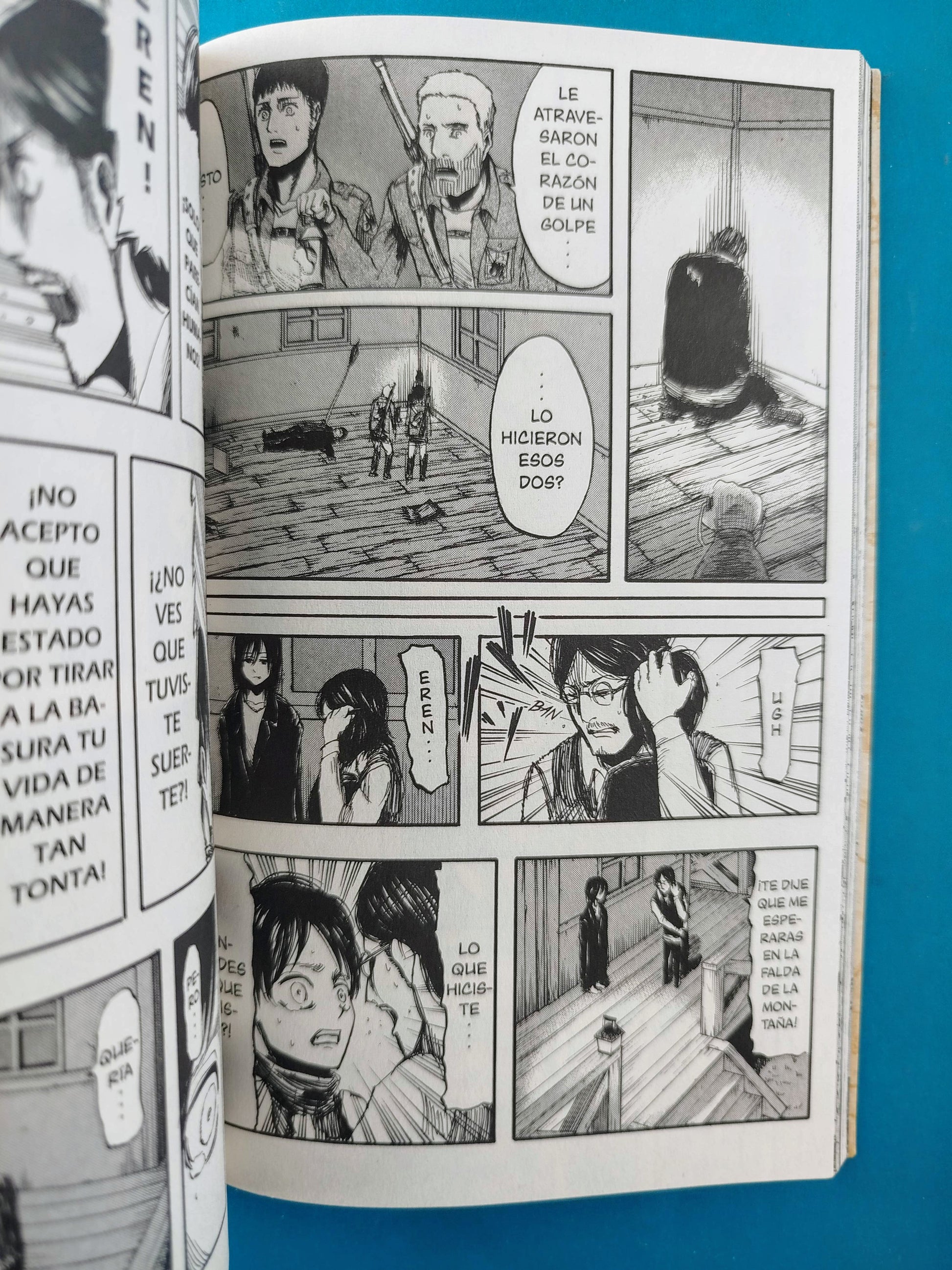 Ataque de los titanes N.2 by Hajime Isayama