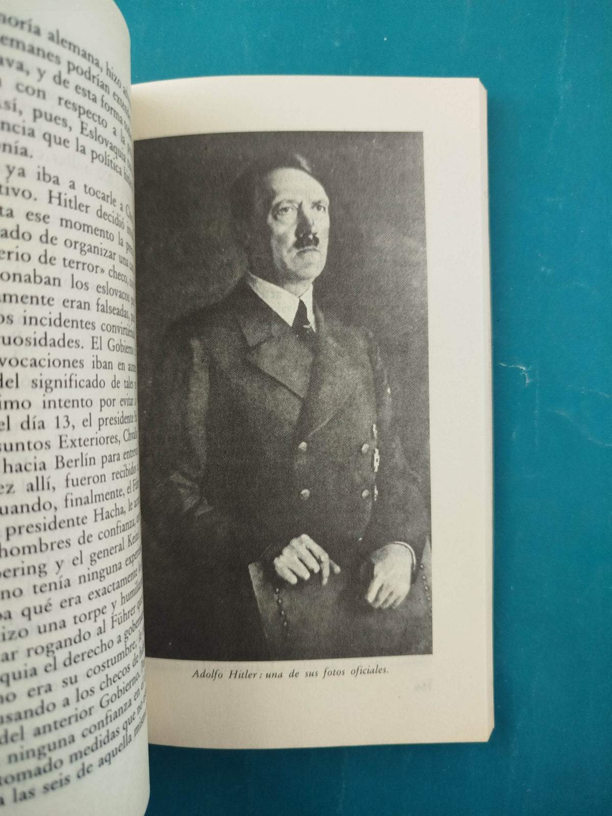 Grandes Protagonistas de la Humanidad Hitler by Varios