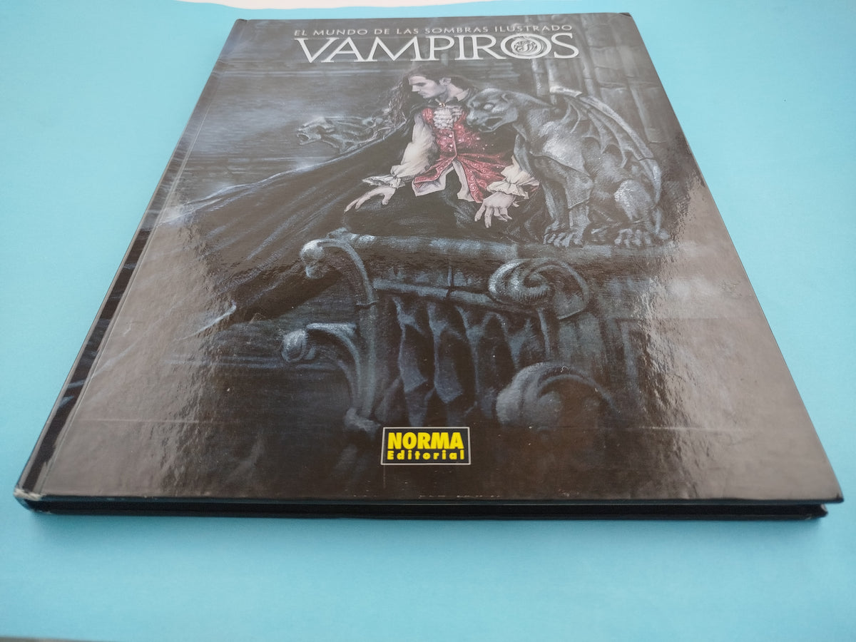 Mundo de las sombras ilustrado: Vampiros by varios Autores