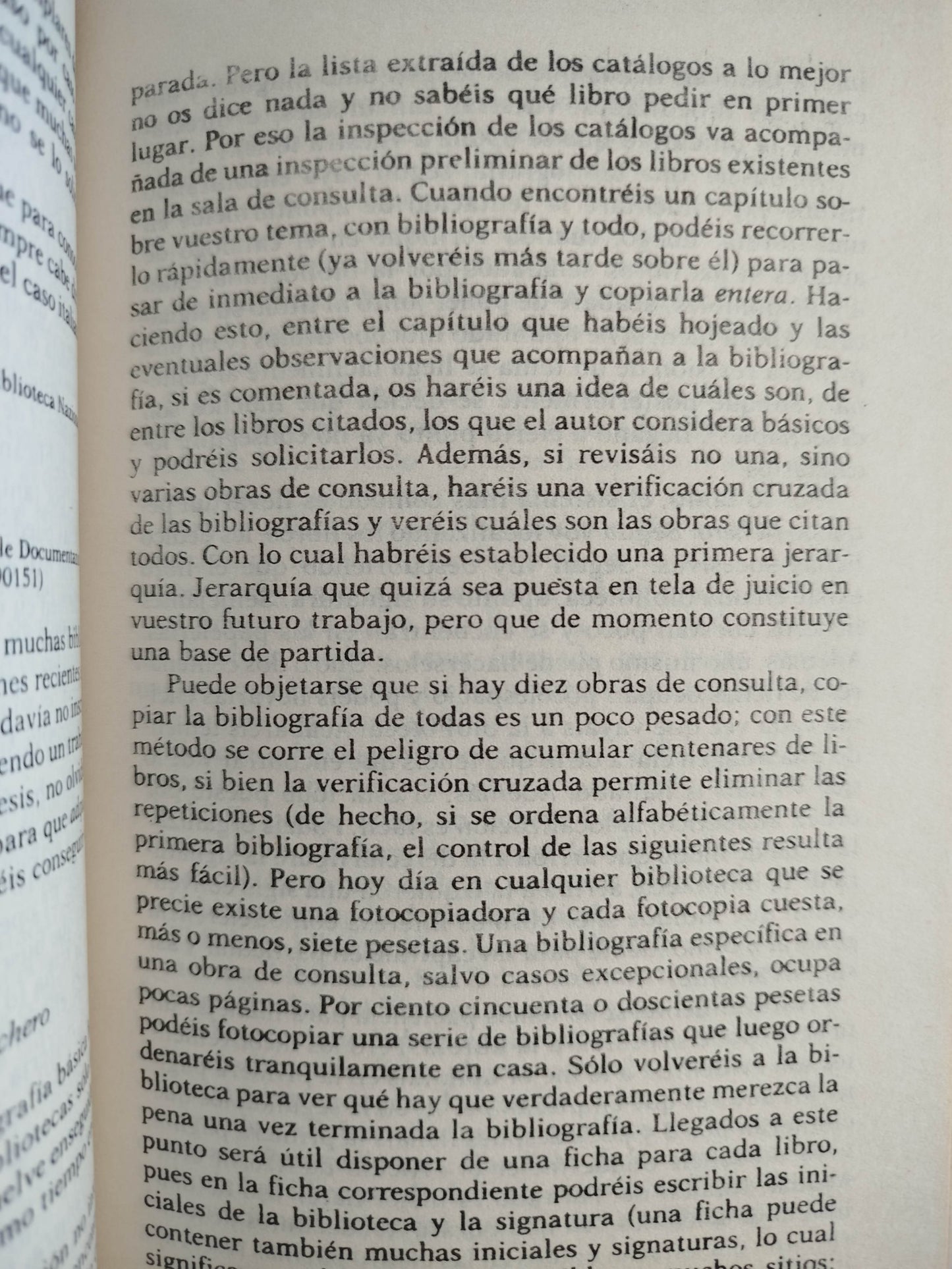 Como se hace una tesis by Umberto Eco
