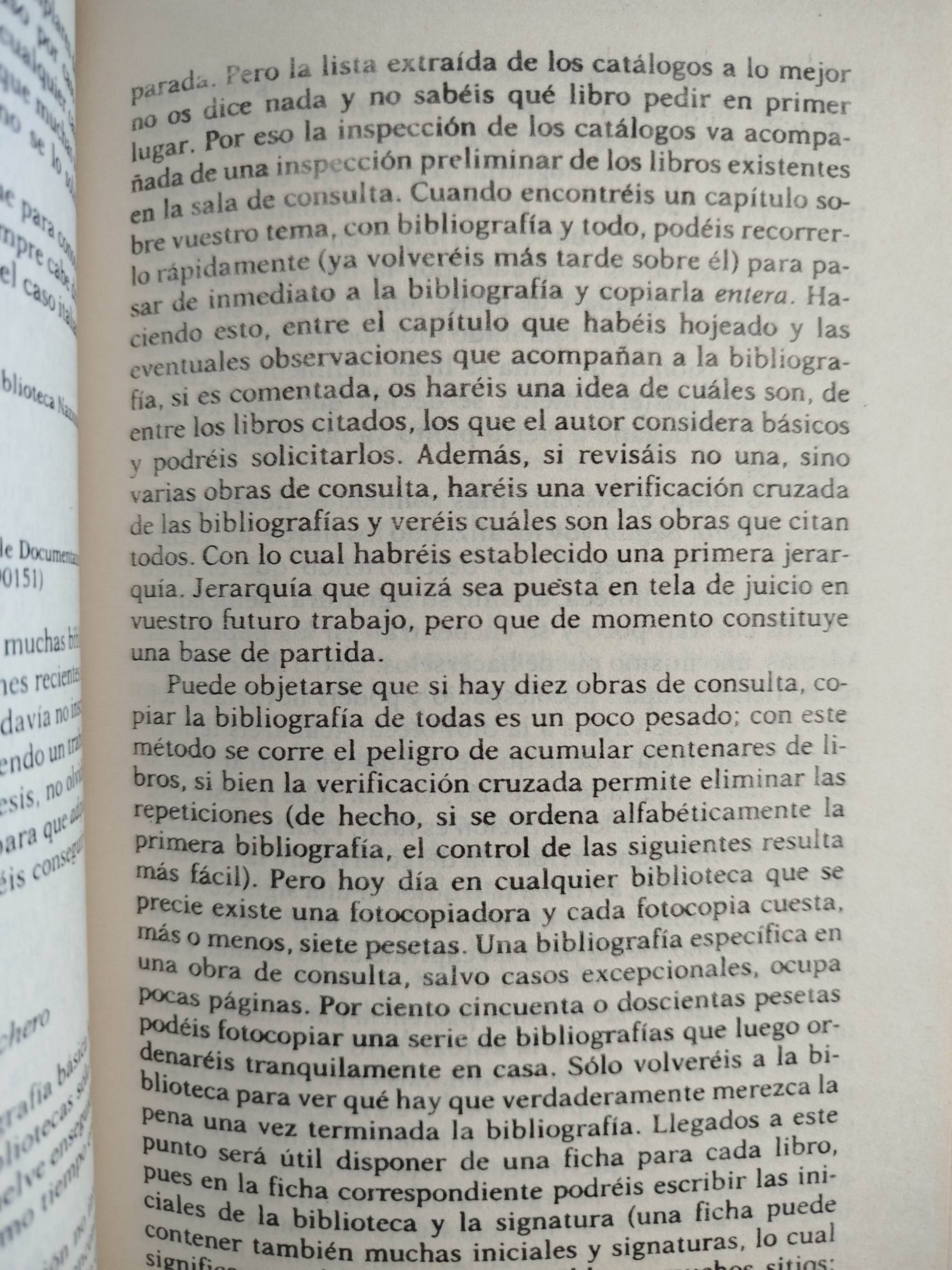 Como se hace una tesis by Umberto Eco