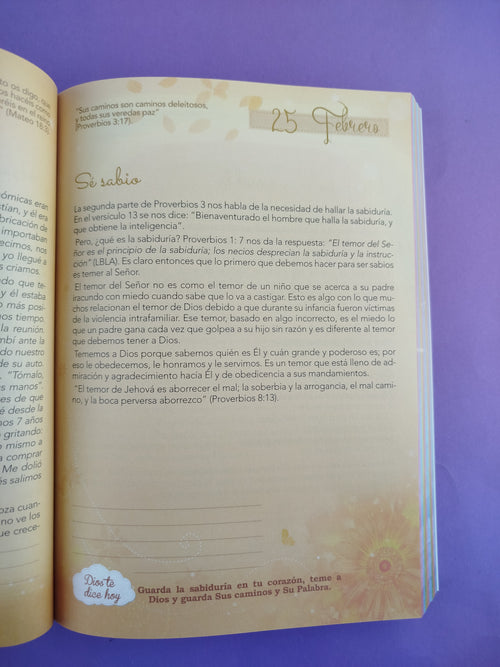 A sus pies by Graciela Aressi